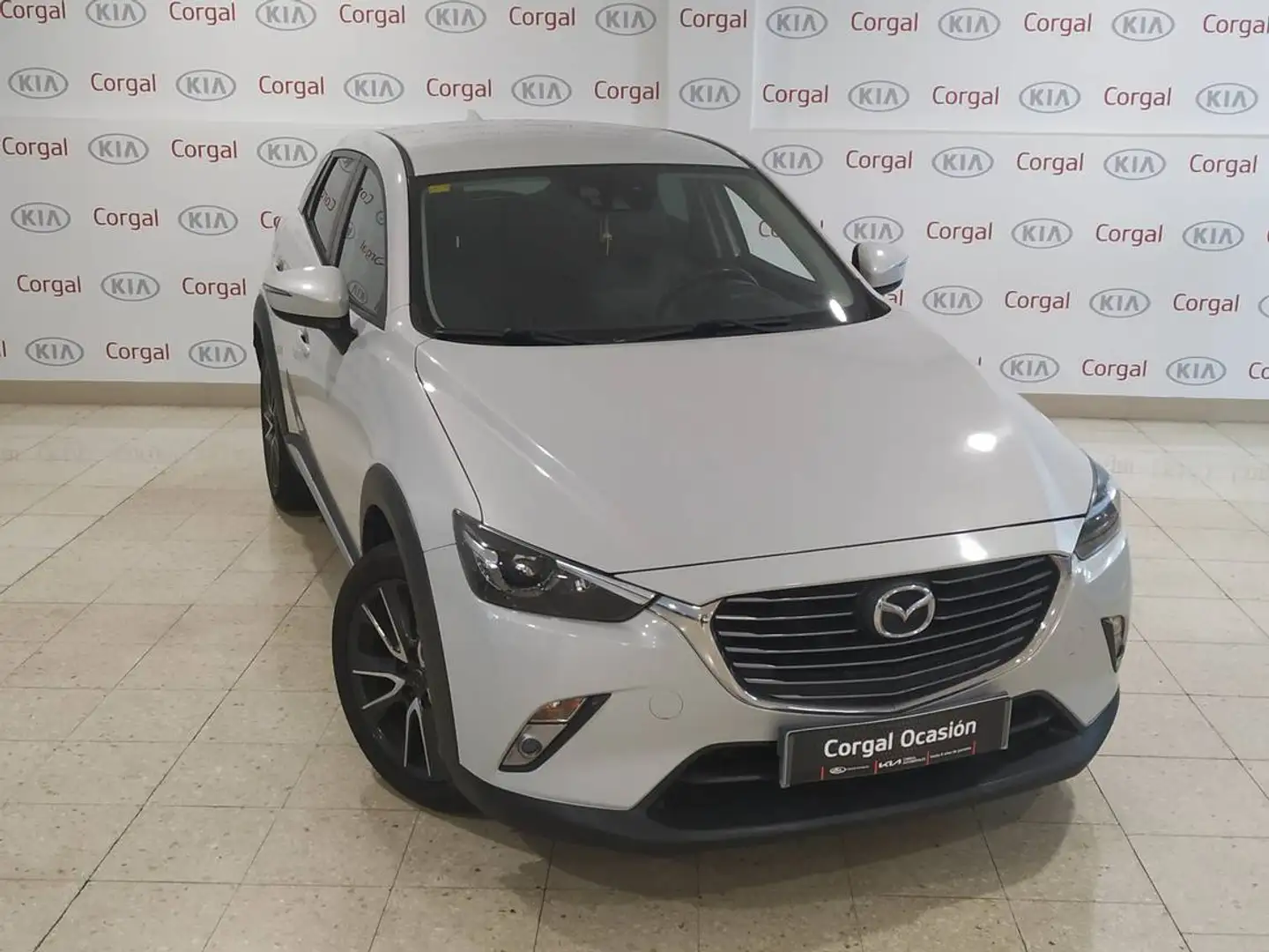 Mazda CX-3 1.5D Luxury Pack White 2WD Blanco - 2