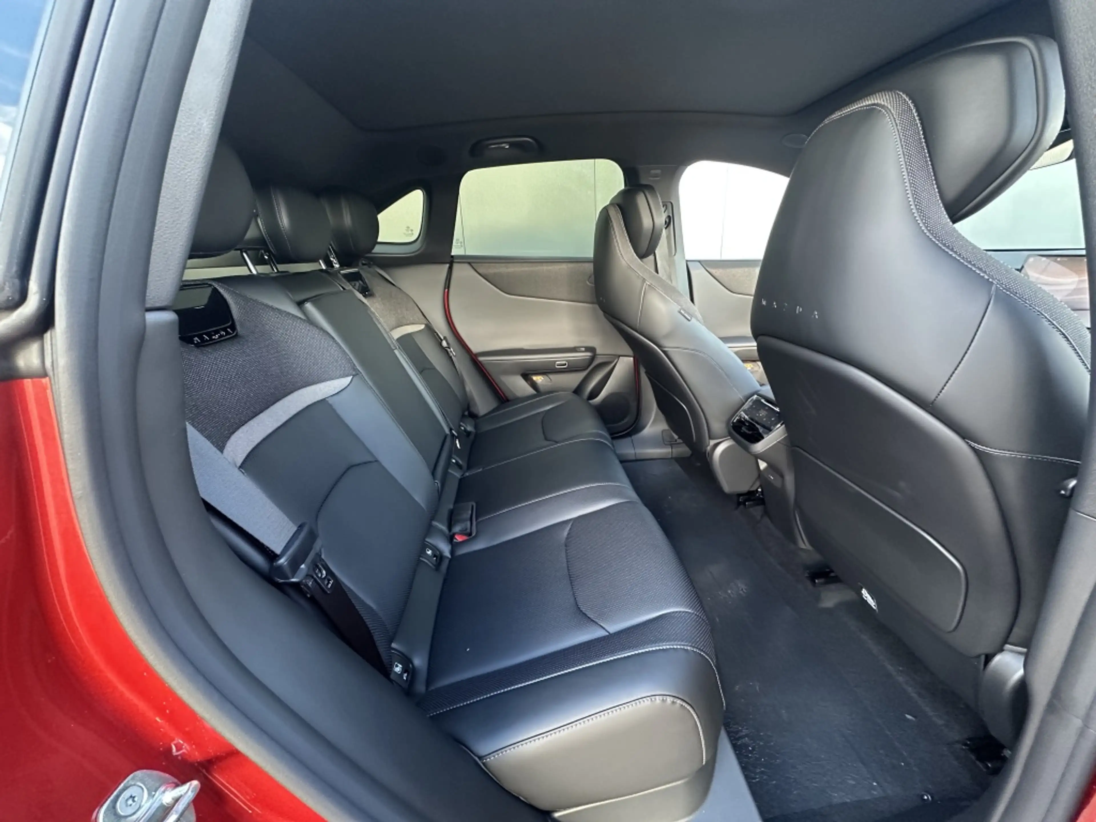 Mazda CX-6e Takumi 78 kWh / Gratis trekhaak t.w.v. €1695,- / N — photo 11