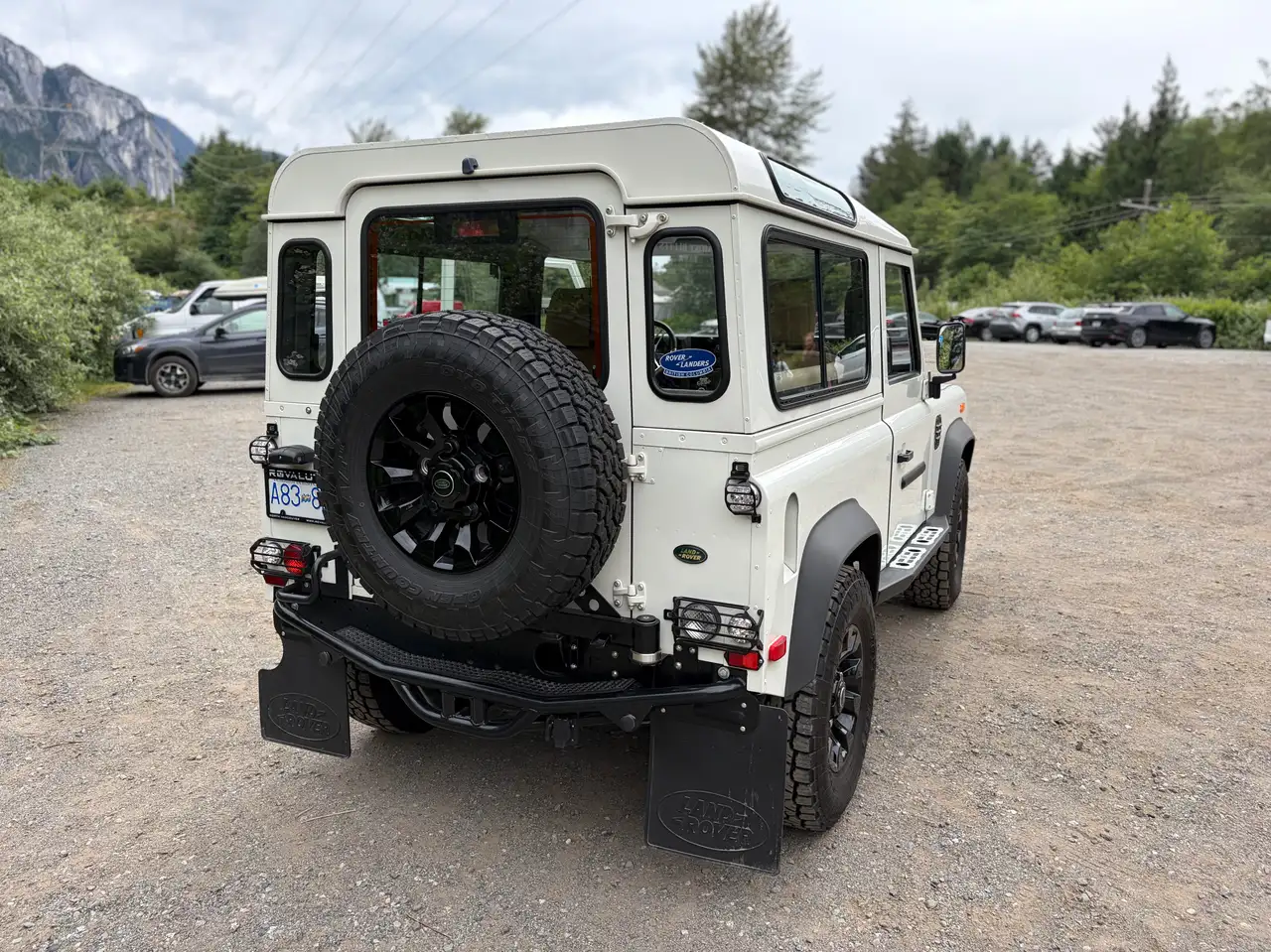 Land Rover Defender снимка Land Rover Defender