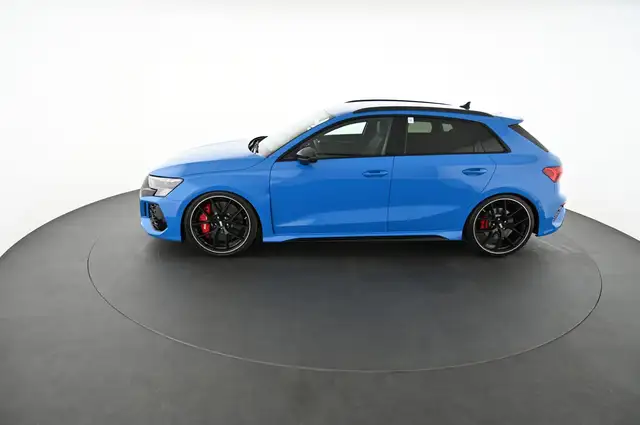 Audi RS3 view 5