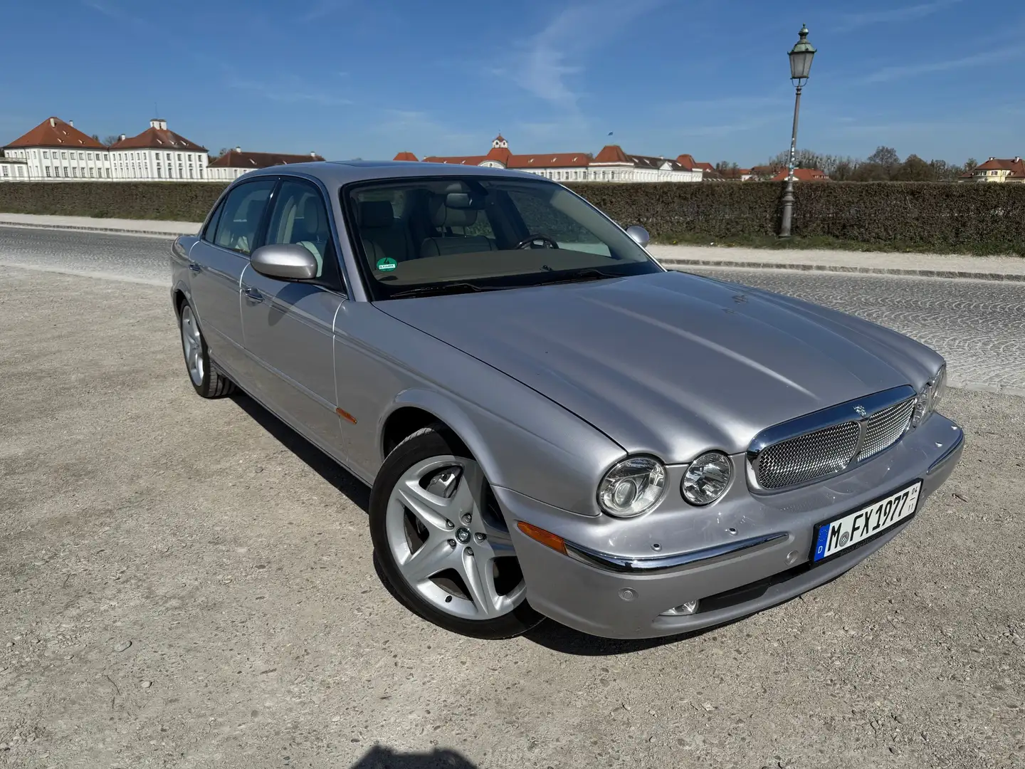 Jaguar XJ XJ Super V8 (LWB) Argent - 2