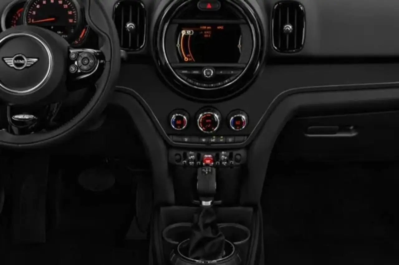 MINI Countryman снимка MINI Countryman