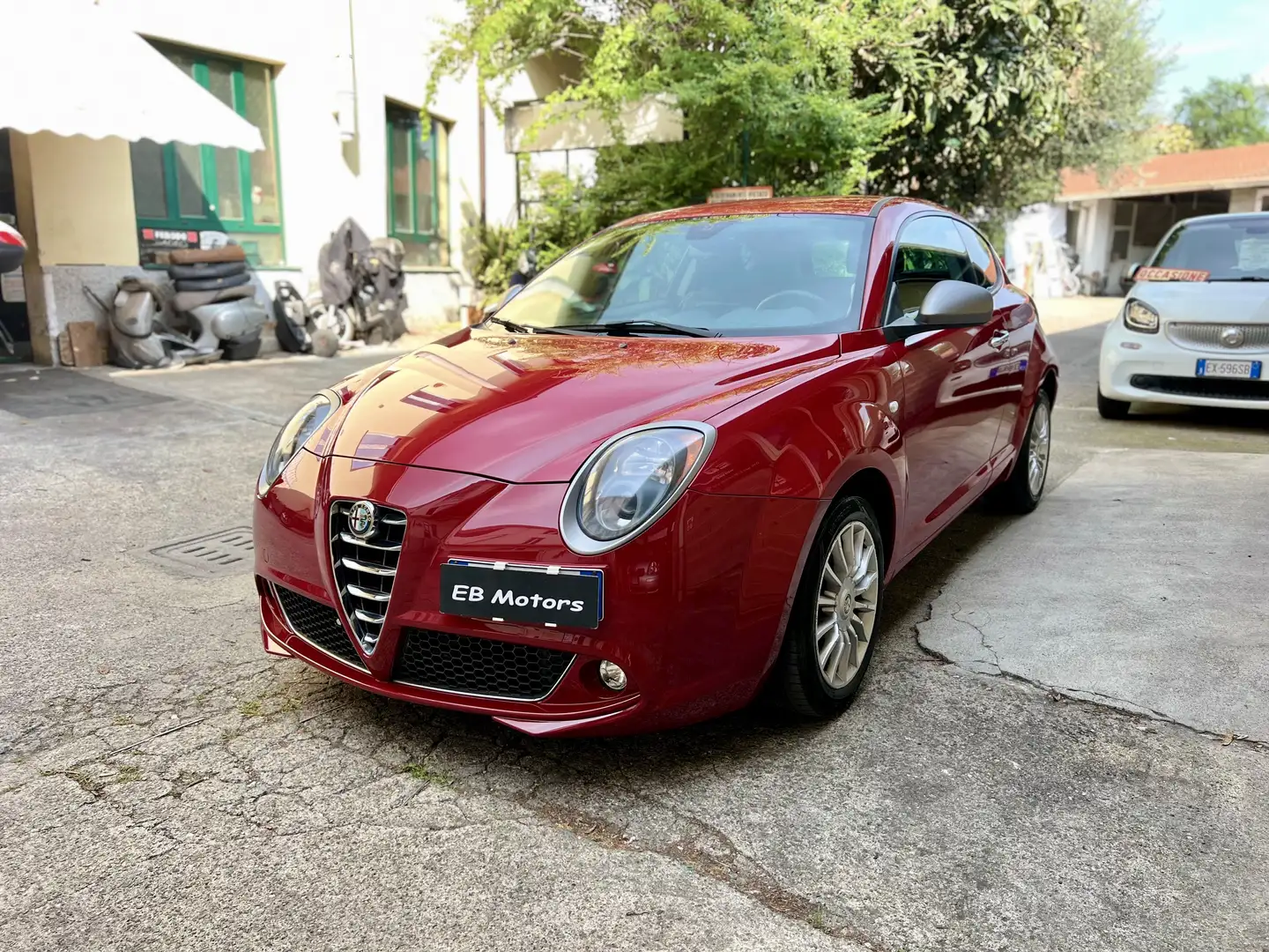 Alfa Romeo MiTo 1.4 Distinctive 77cv E6B Rouge - 1