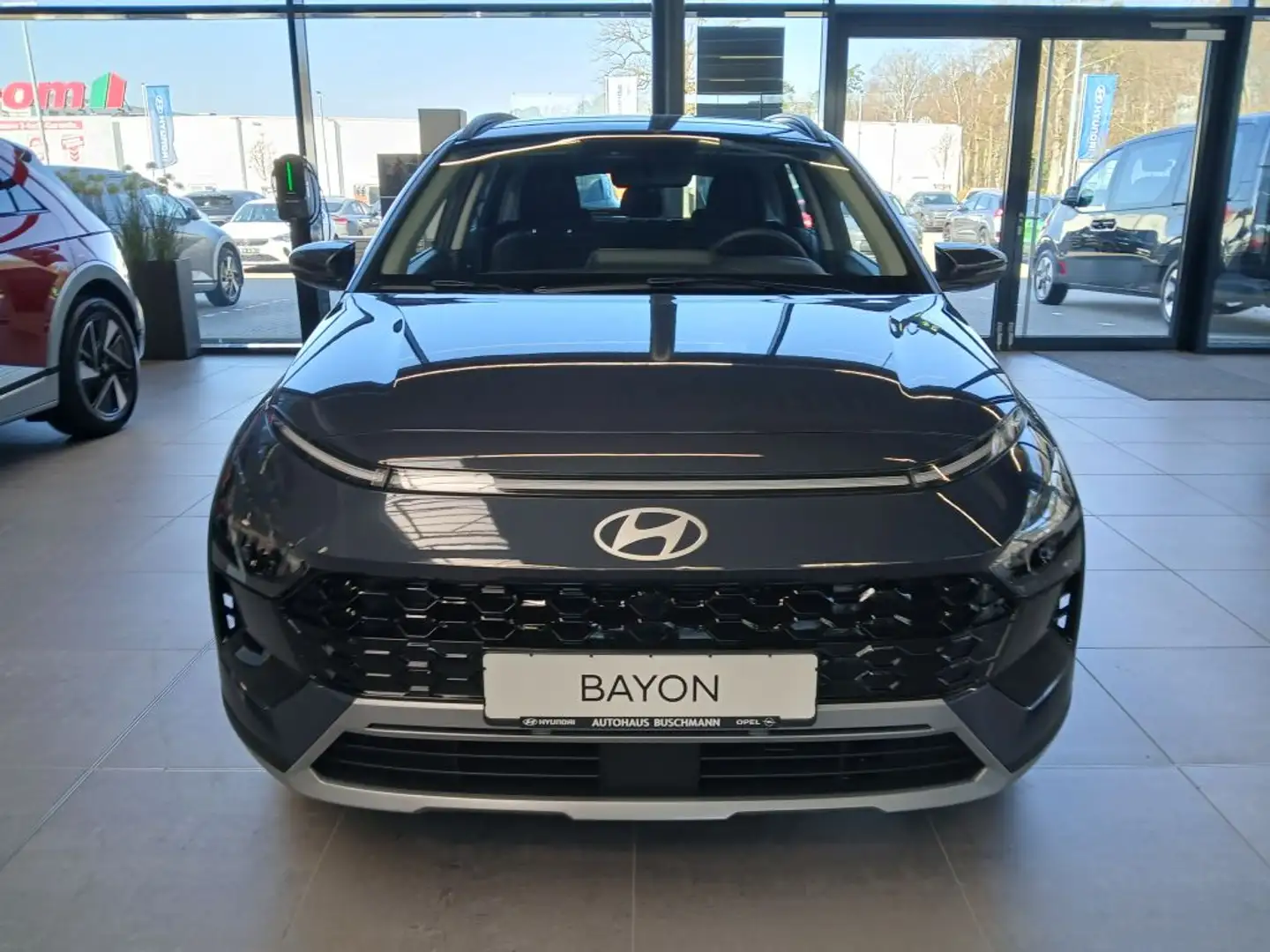Hyundai BAYON 1.0 T-GDI DCT Trend +Komfortpaket+ Grau - 2