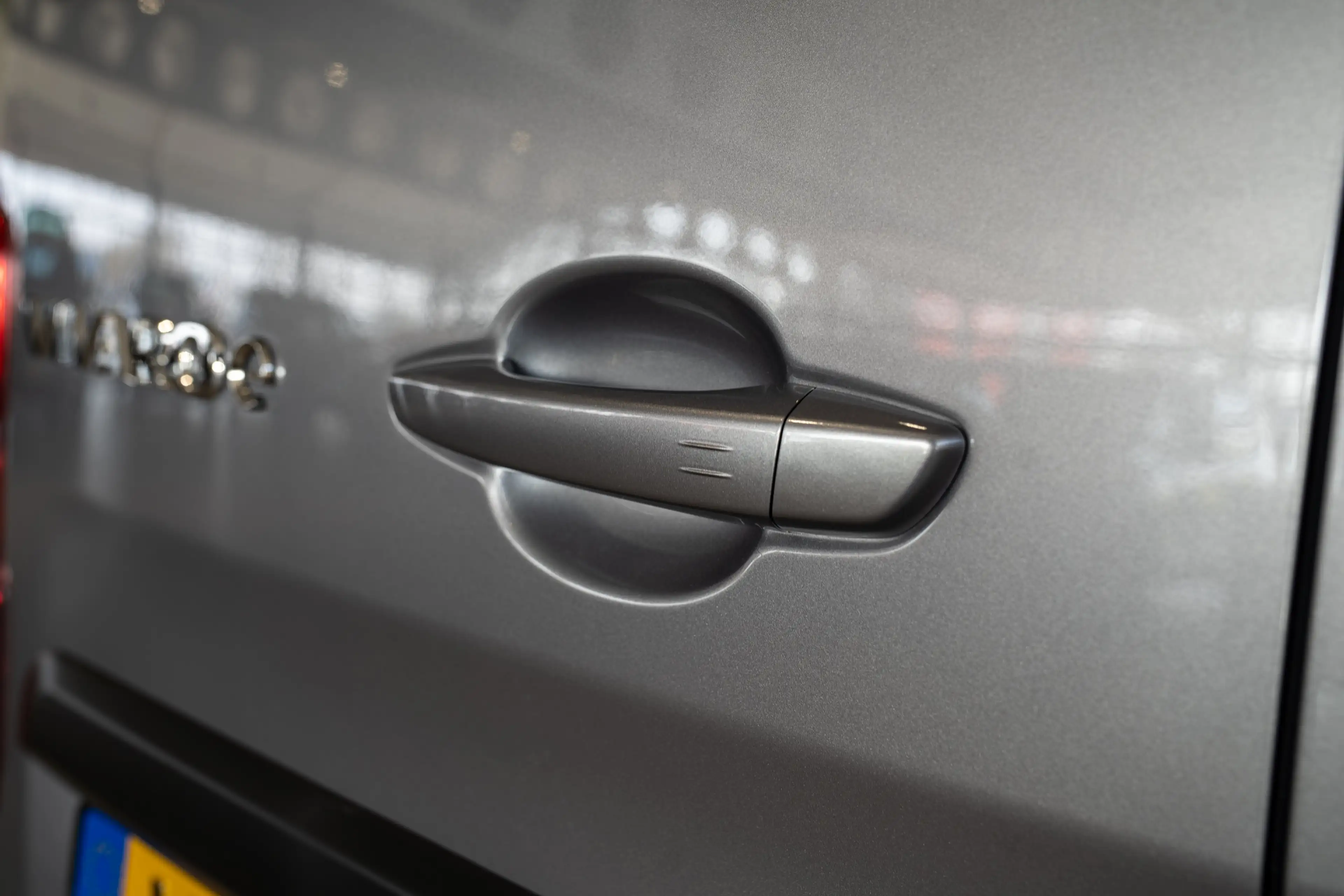 Opel Vivaro-e Electric L3 75 kWh STX Edition | Lederen bekleding — photo 10