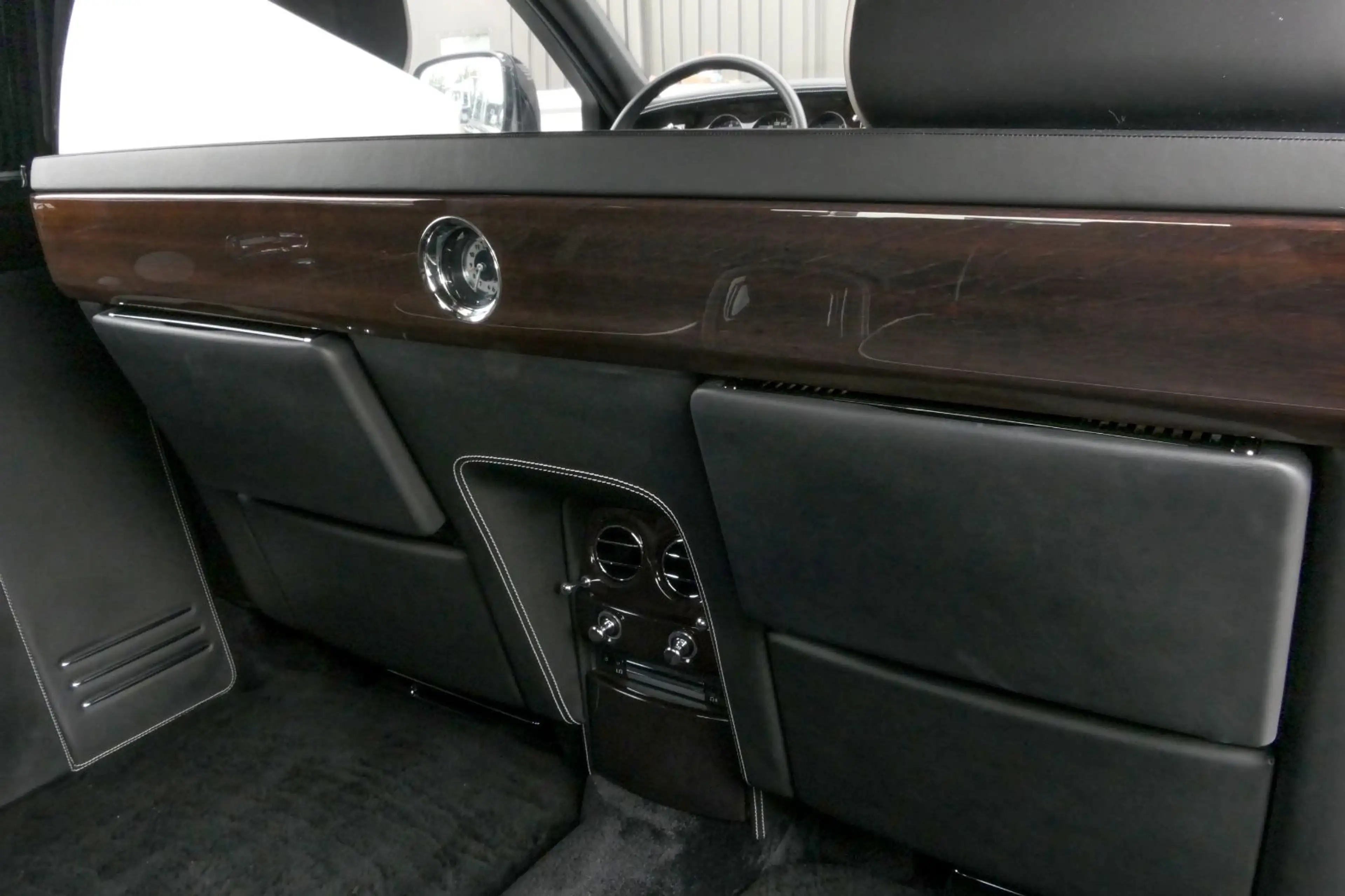 Rolls-Royce Phantom Extended Wheelbase — photo 24