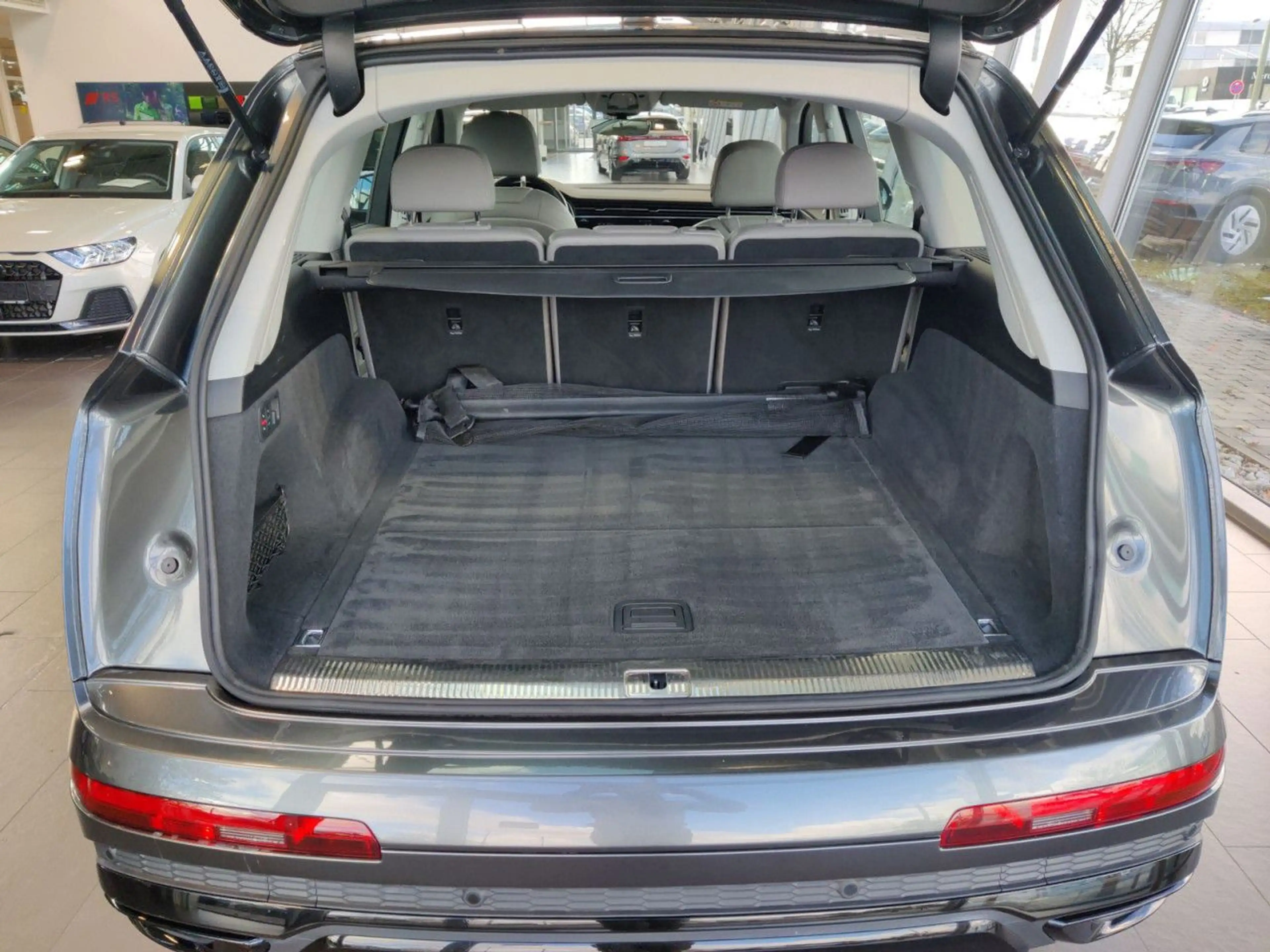 Audi Q7 SUV S line 50 TDI quattro AHK/HeadUp/Matrix LED — photo 14