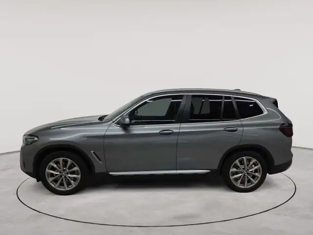 BMW X3 view 6