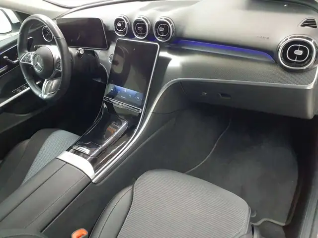 Mercedes-Benz C-Class view 9