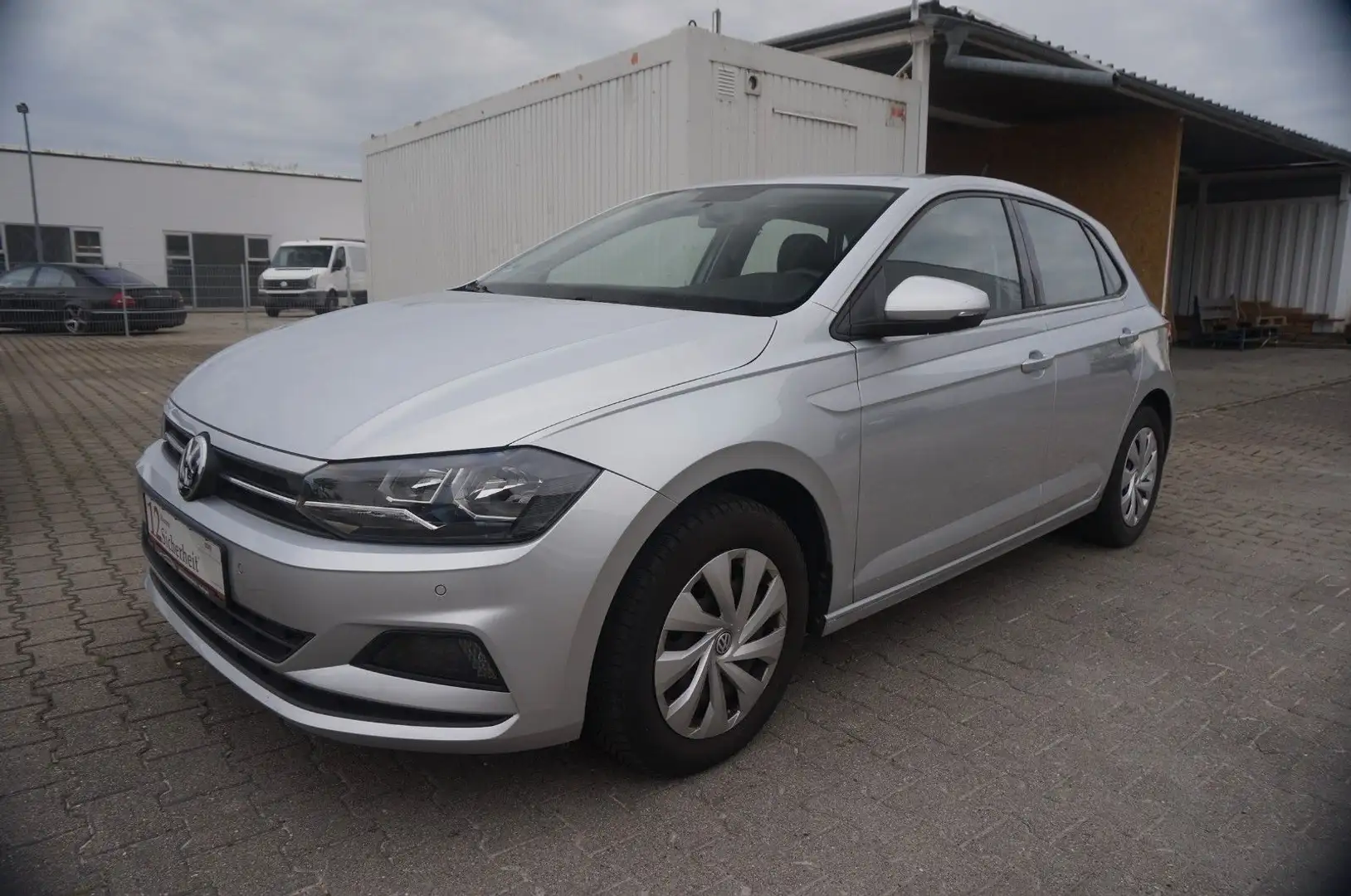 Volkswagen Polo VI Comfortlin*NAVi*PDC*SZHG*Android/CarPlay Silber - 2