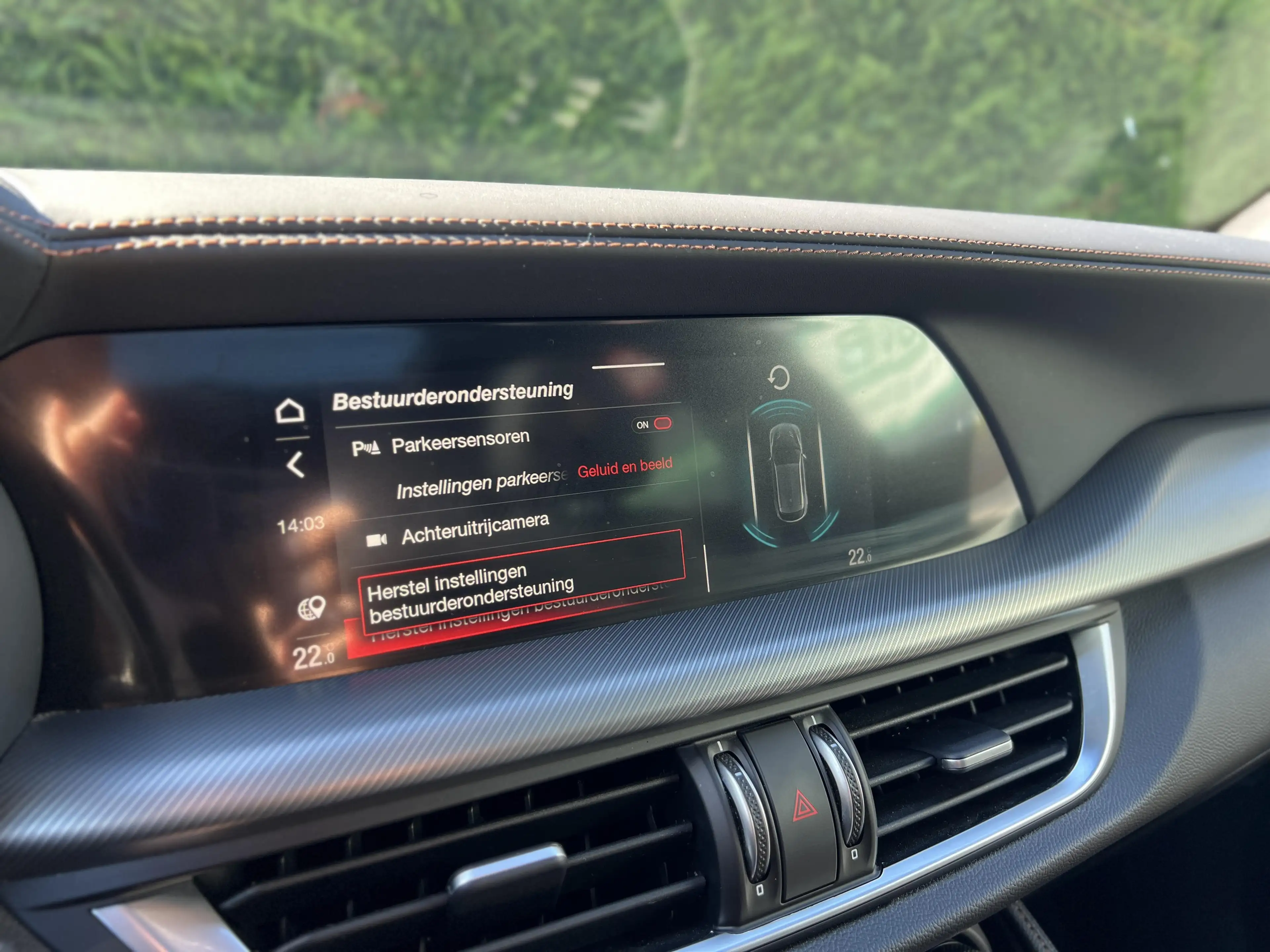 Alfa Romeo Stelvio Intensa — photo 24