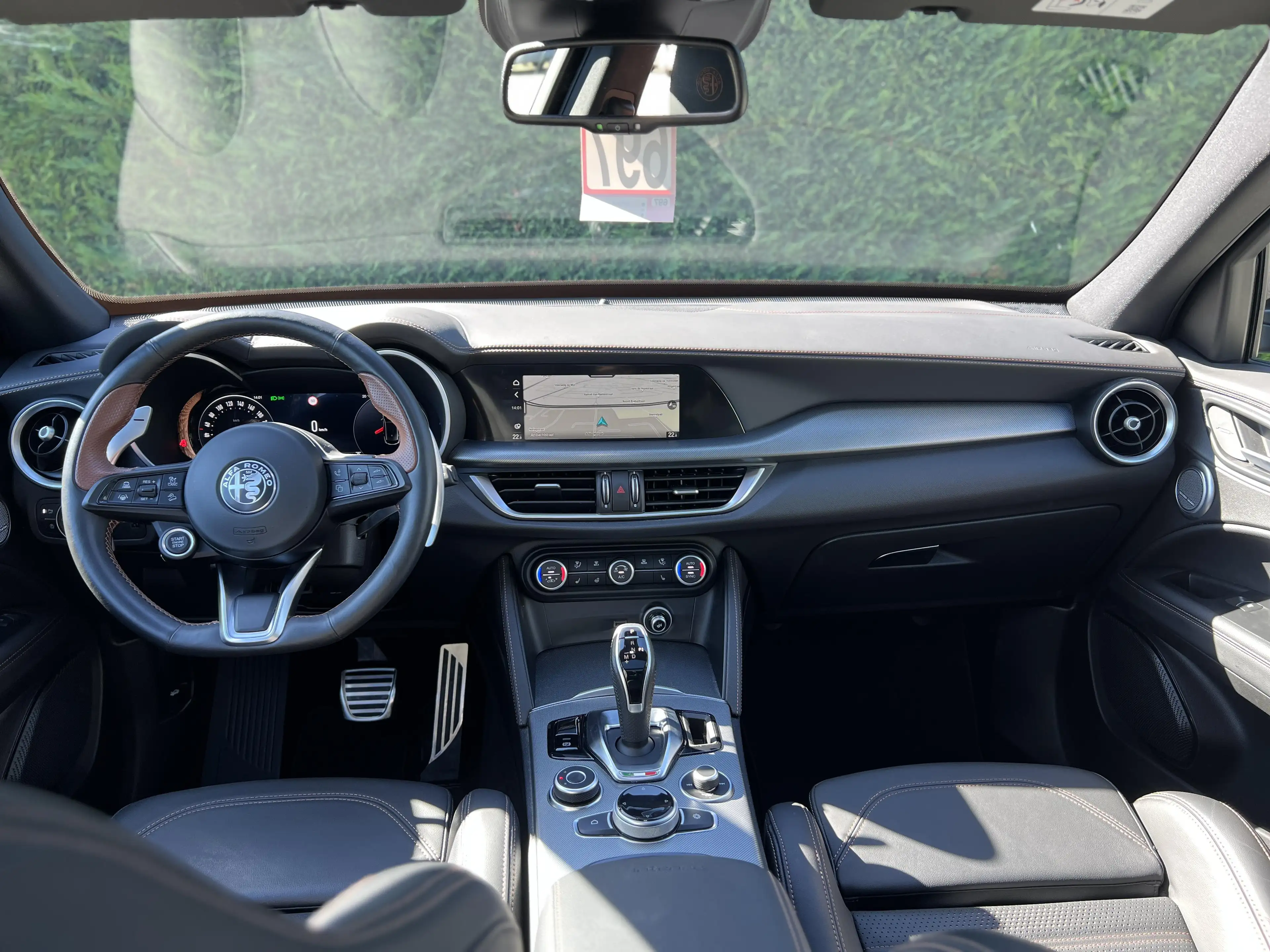 Alfa Romeo Stelvio Intensa — photo 11