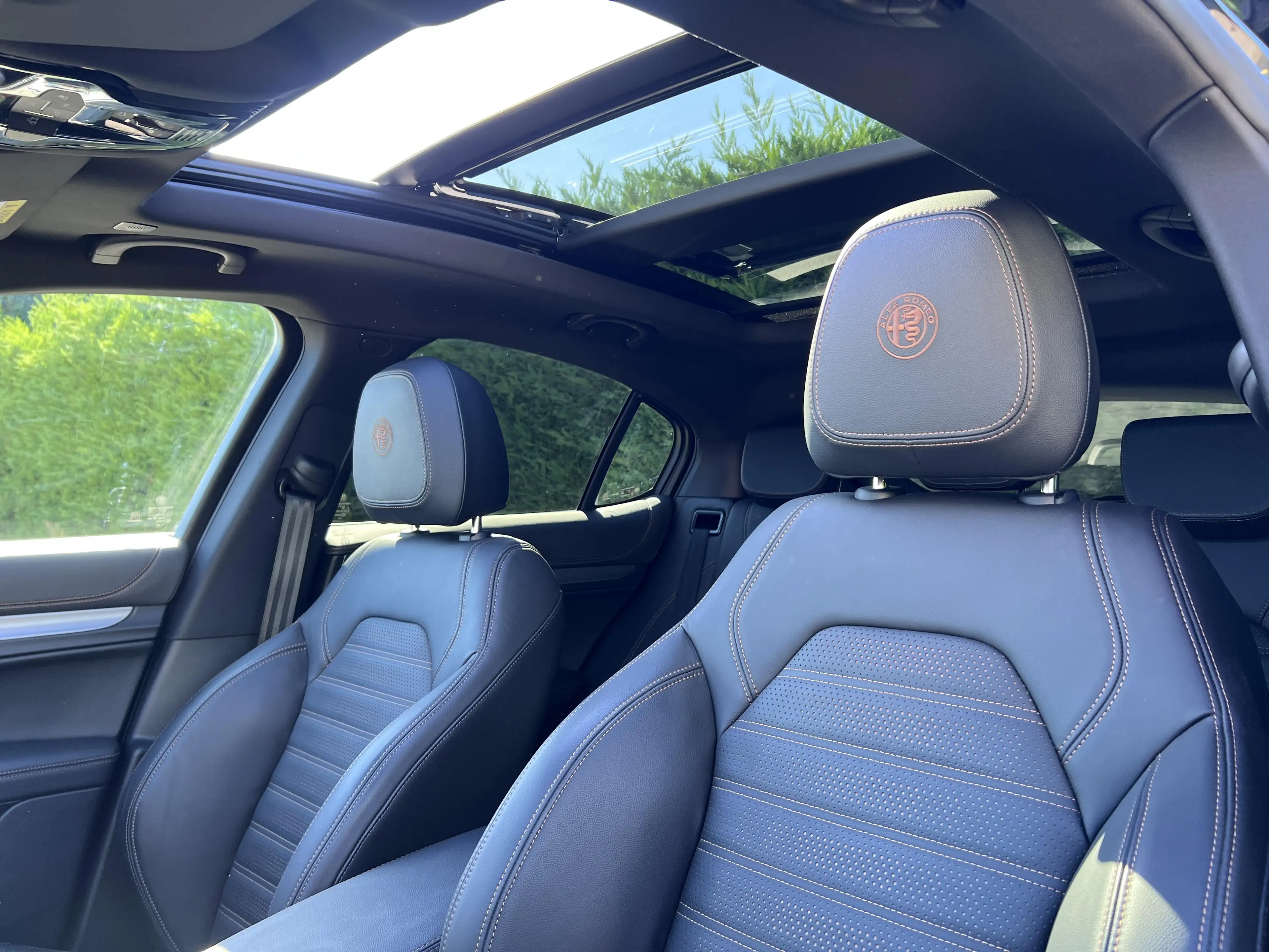 Alfa Romeo Stelvio Intensa — photo 14