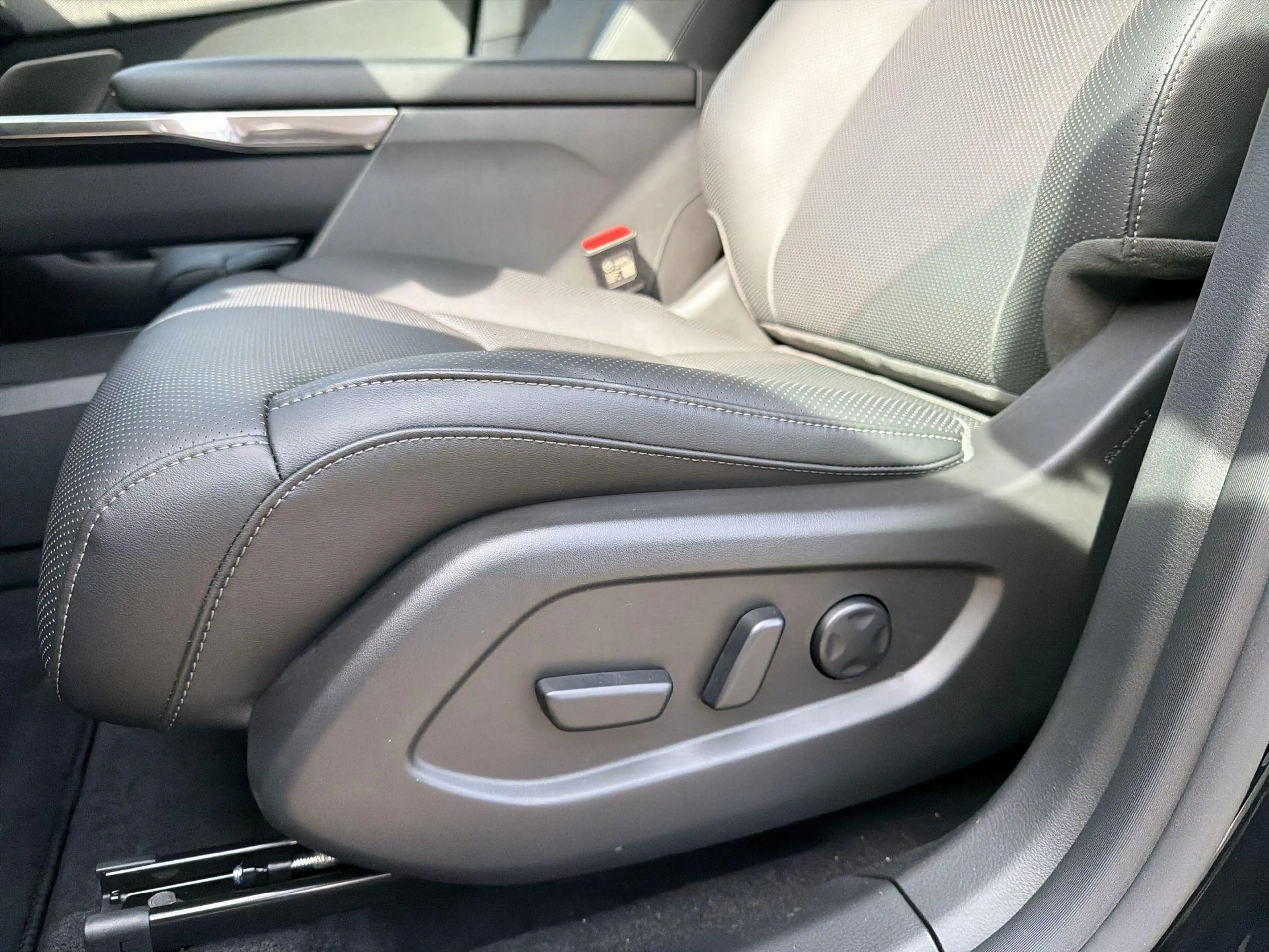 Mazda CX-6e Takumi 78 kWh | Nieuwe Auto | Geheel Rijklaar | — photo 13