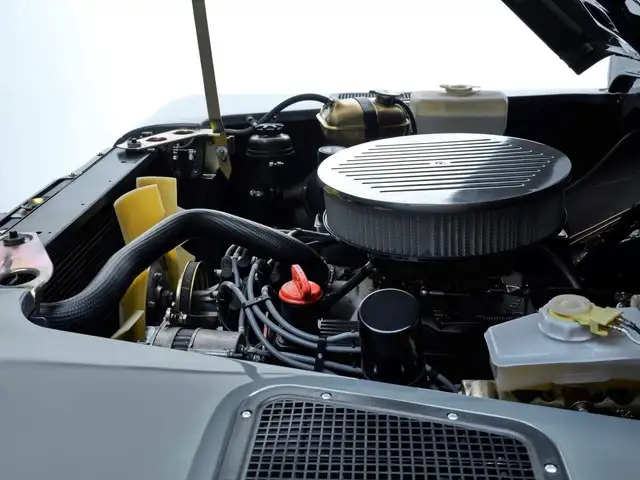 Land Rover Defender 90 V8 Einzelstück Ansicht 9