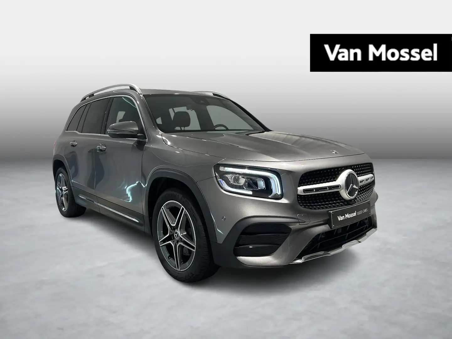 Mercedes-Benz GLB 200 d AMG Line - LEDER - CARPLAY - SENSOREN - CAMERA - Gris - 1