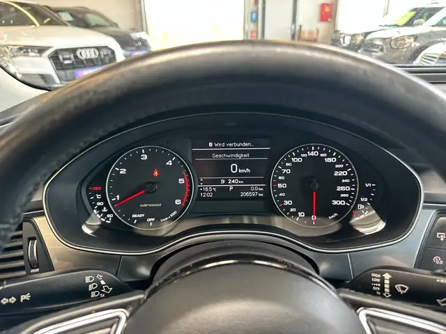 Audi A6 Allroad view 13