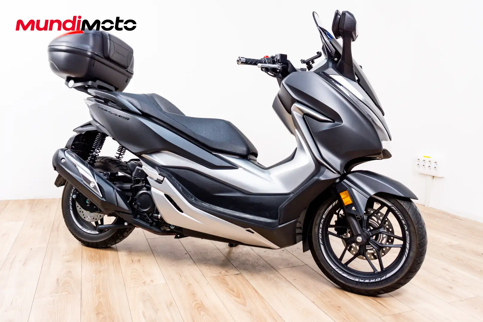 Honda Forza 300 - 2