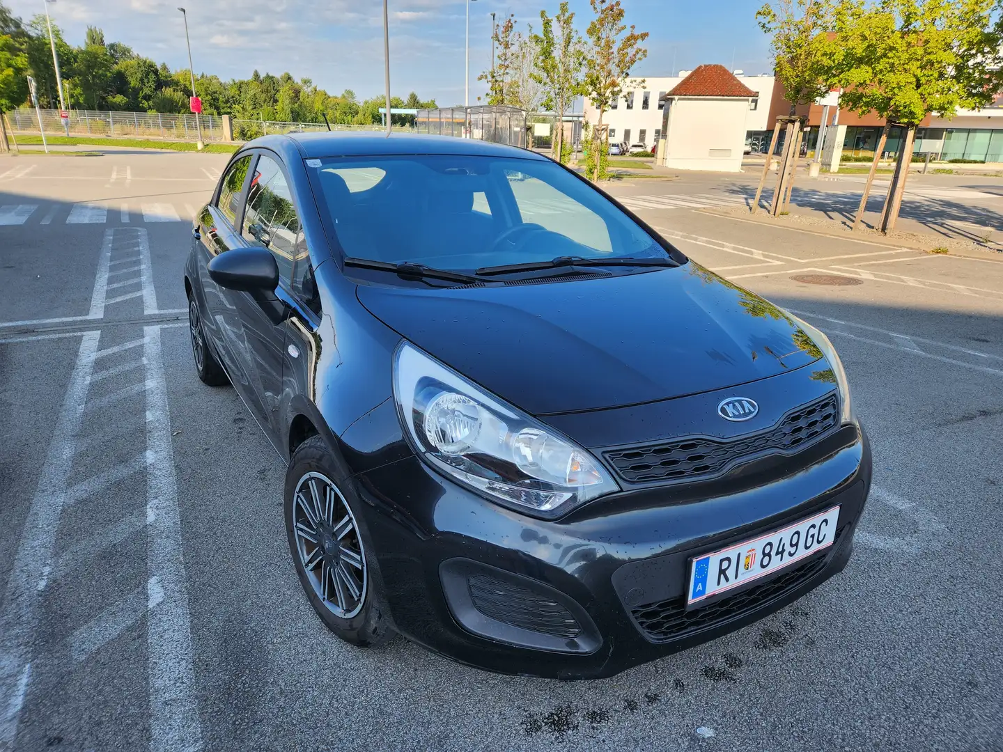 Kia Rio Rio 1,2 CVVT Cool Cool Schwarz - 1