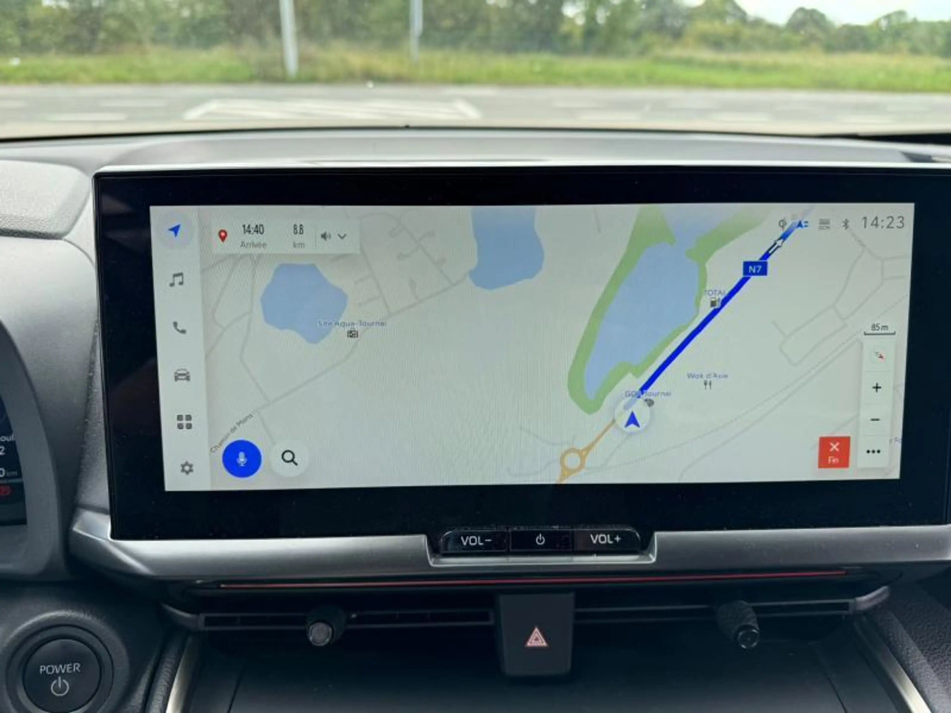 Toyota C-HR Premium  LUXURY PACK — photo 13