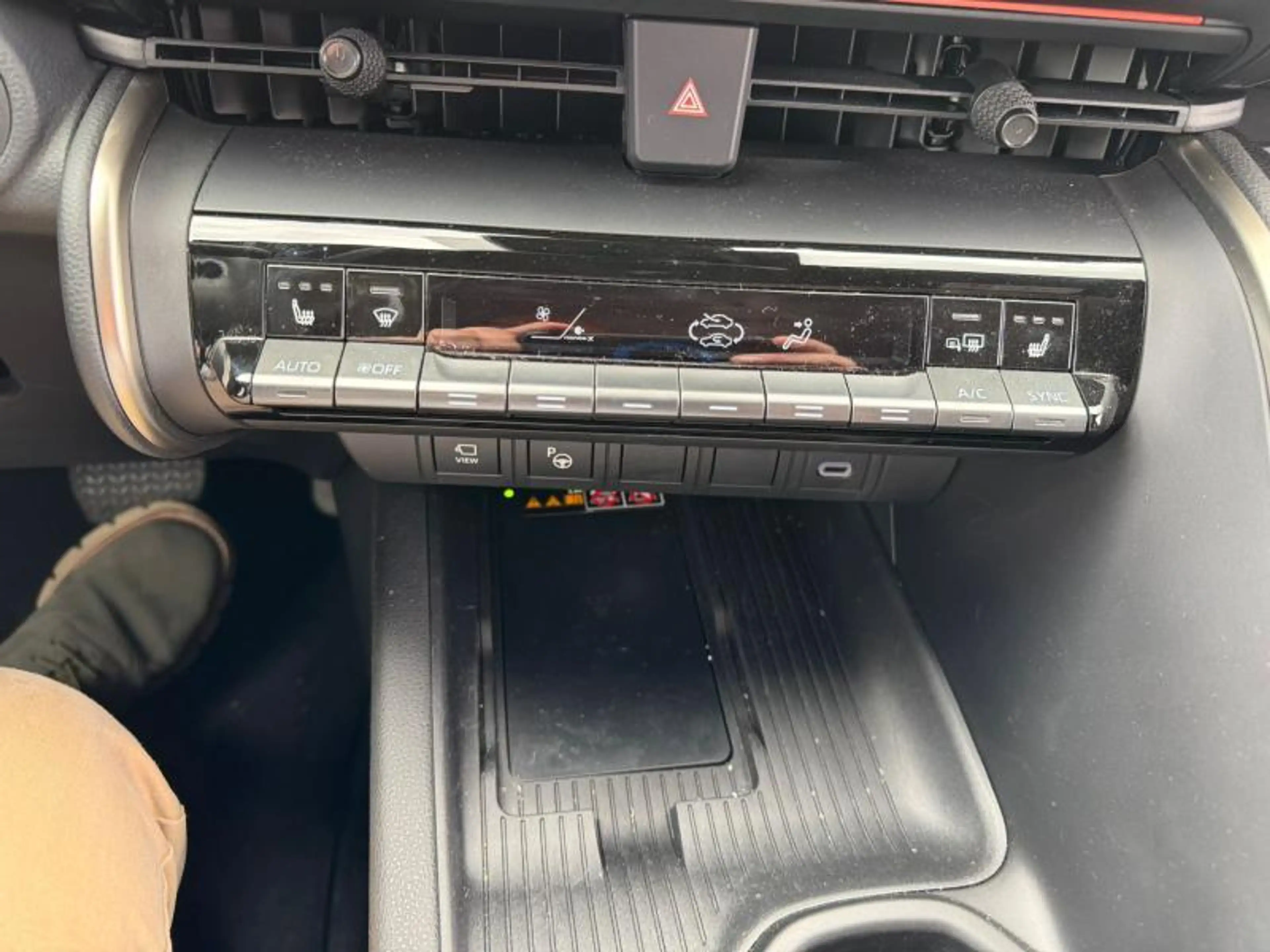 Toyota C-HR Premium  LUXURY PACK — photo 14