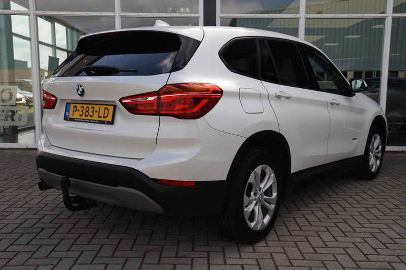 BMW X1 sDrive18i Centennial High Executive|Trekhaak|Navi| — photo 3