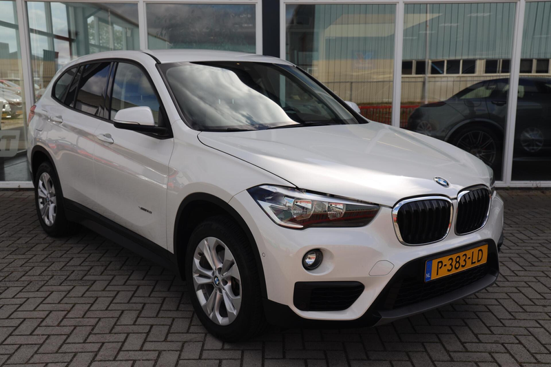 BMW X1 sDrive18i Centennial High Executive|Trekhaak|Navi| — photo 16