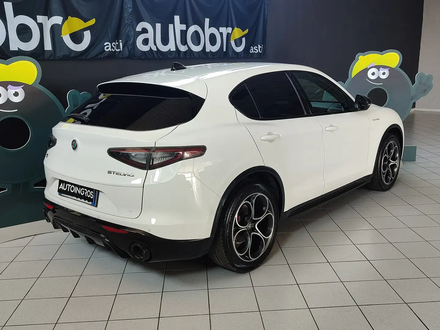 Alfa Romeo Stelvio Stelvio 2.2 t Veloce Q4 210cv auto Bianco - 2