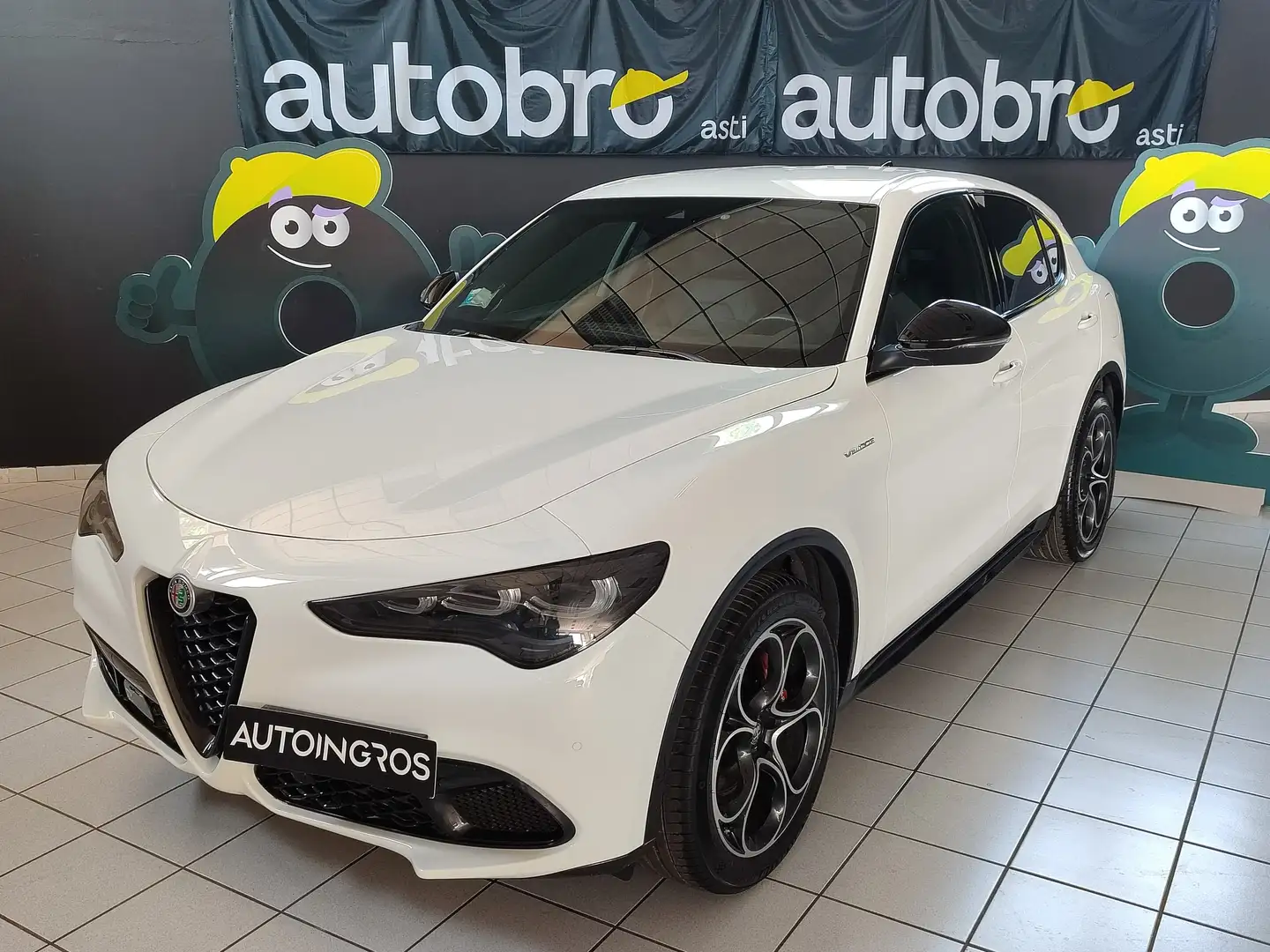 Alfa Romeo Stelvio Stelvio 2.2 t Veloce Q4 210cv auto Bianco - 1