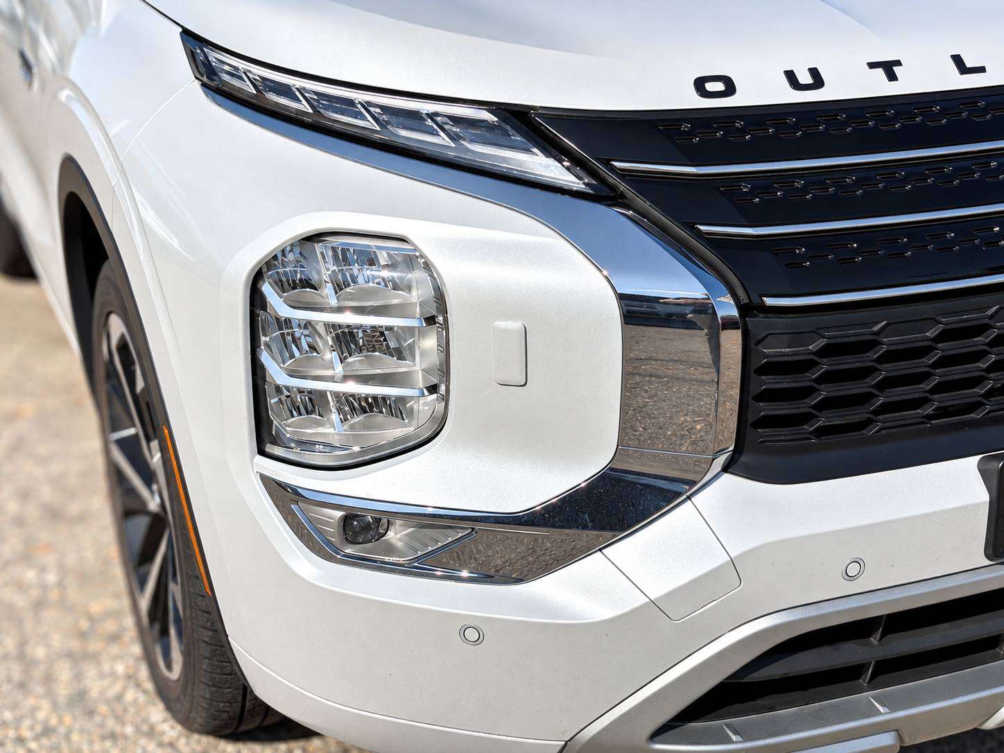 2023 Mitsubishi Outlander PHEV