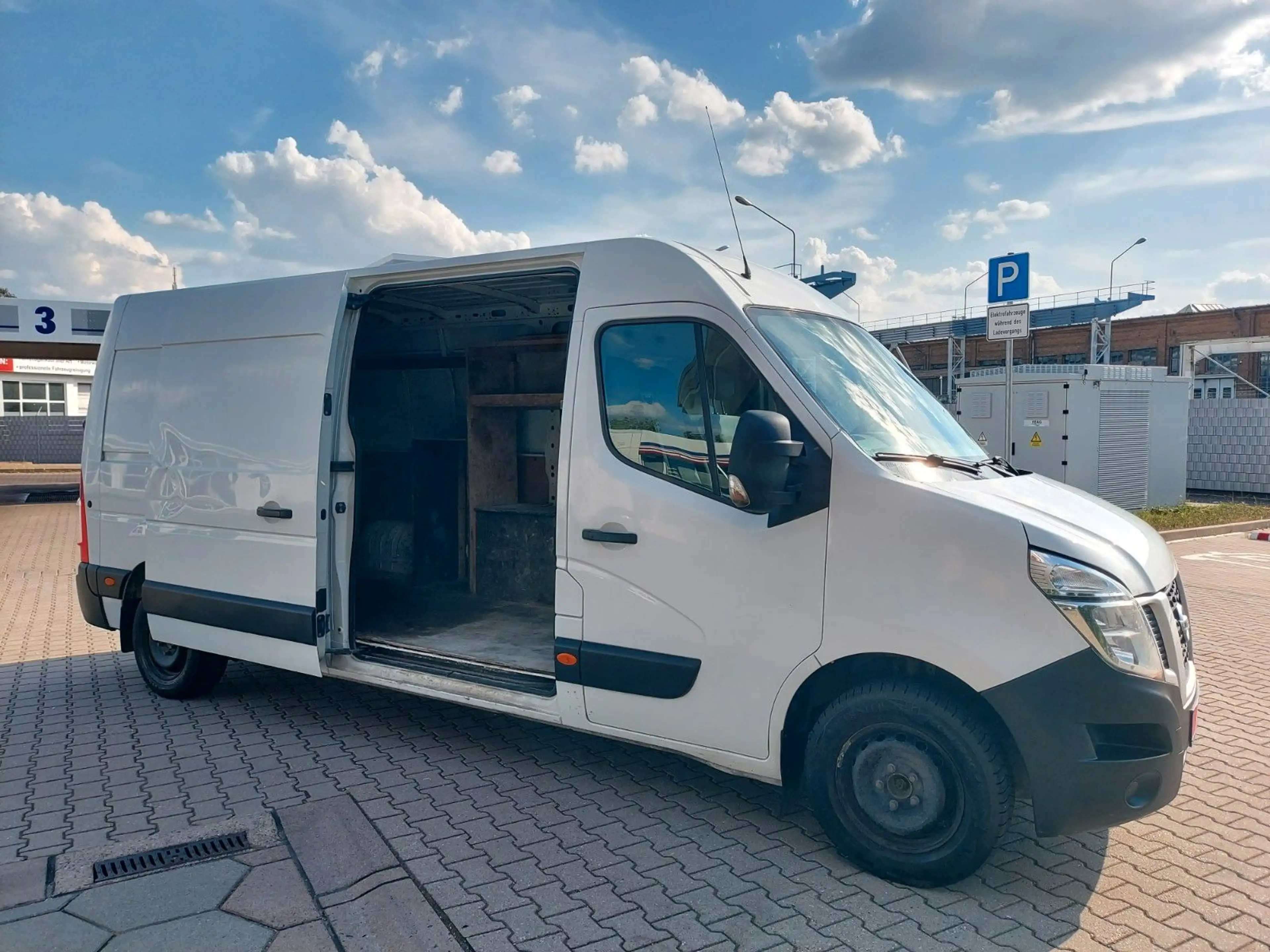 Nissan NV400 Kastenwagen L3H2 3,5t lang COMFORT Klima