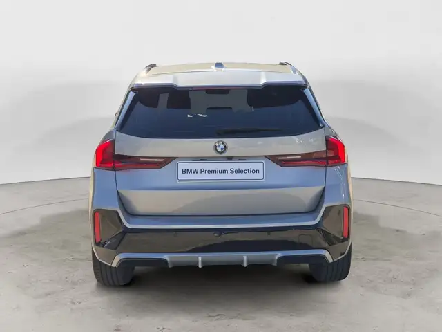 BMW X1 view 3