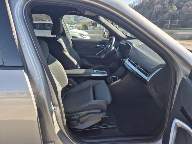 BMW X1 view 9