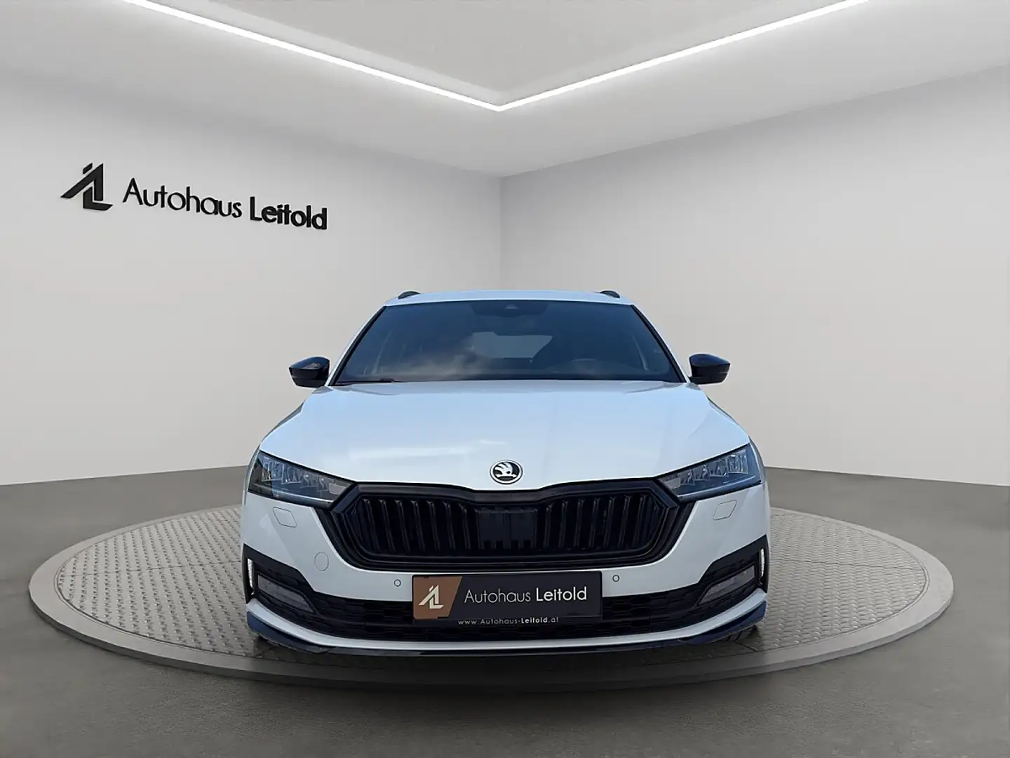 Skoda Octavia Combi 2,0 TDI Sportline DSG ACC STHZ LED KEYLES... Weiß - 2