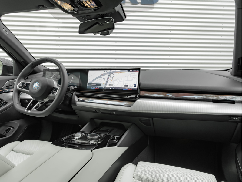 BMW 550 5-serie Touring 550e xDrive - M-Sport Pro - Pano - — photo 5