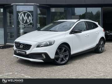 2.5 T5 AWD Summum 5-cil | P-camera | 19 inch | Nav