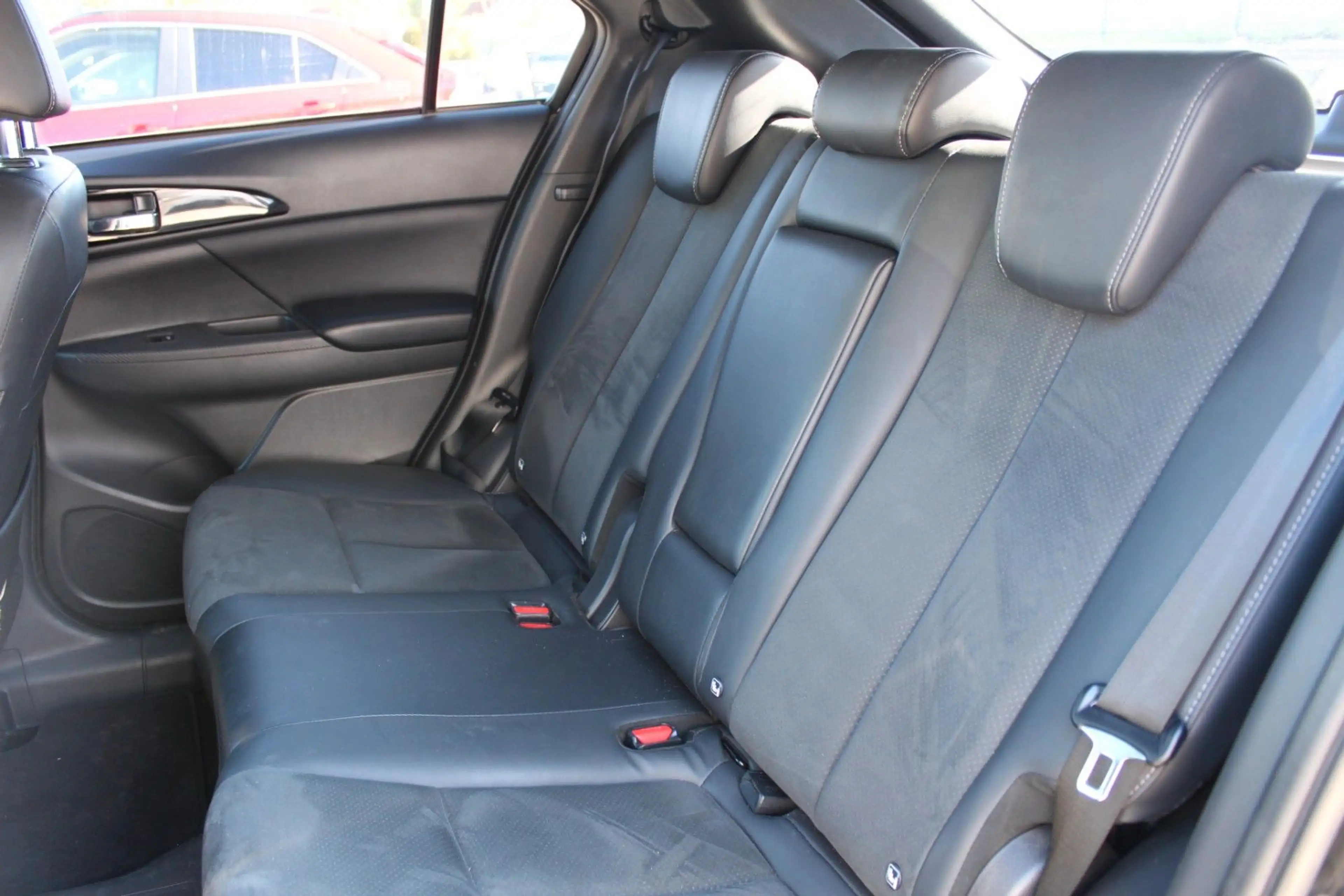Mitsubishi Eclipse Cross 2.4 Plus 4WD Navi R.Kamera LED — photo 13