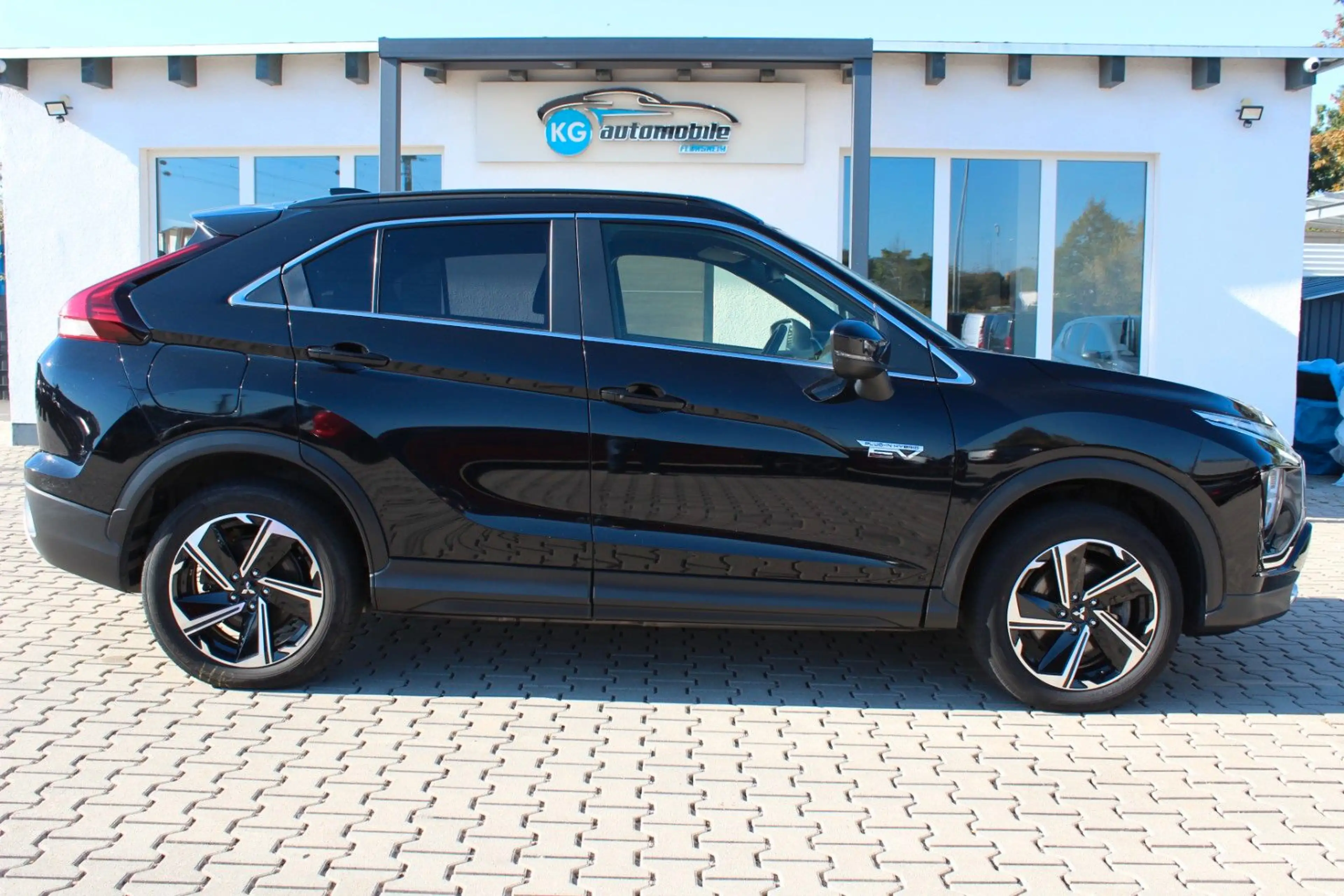 Mitsubishi Eclipse Cross 2.4 Plus 4WD Navi R.Kamera LED — photo 5