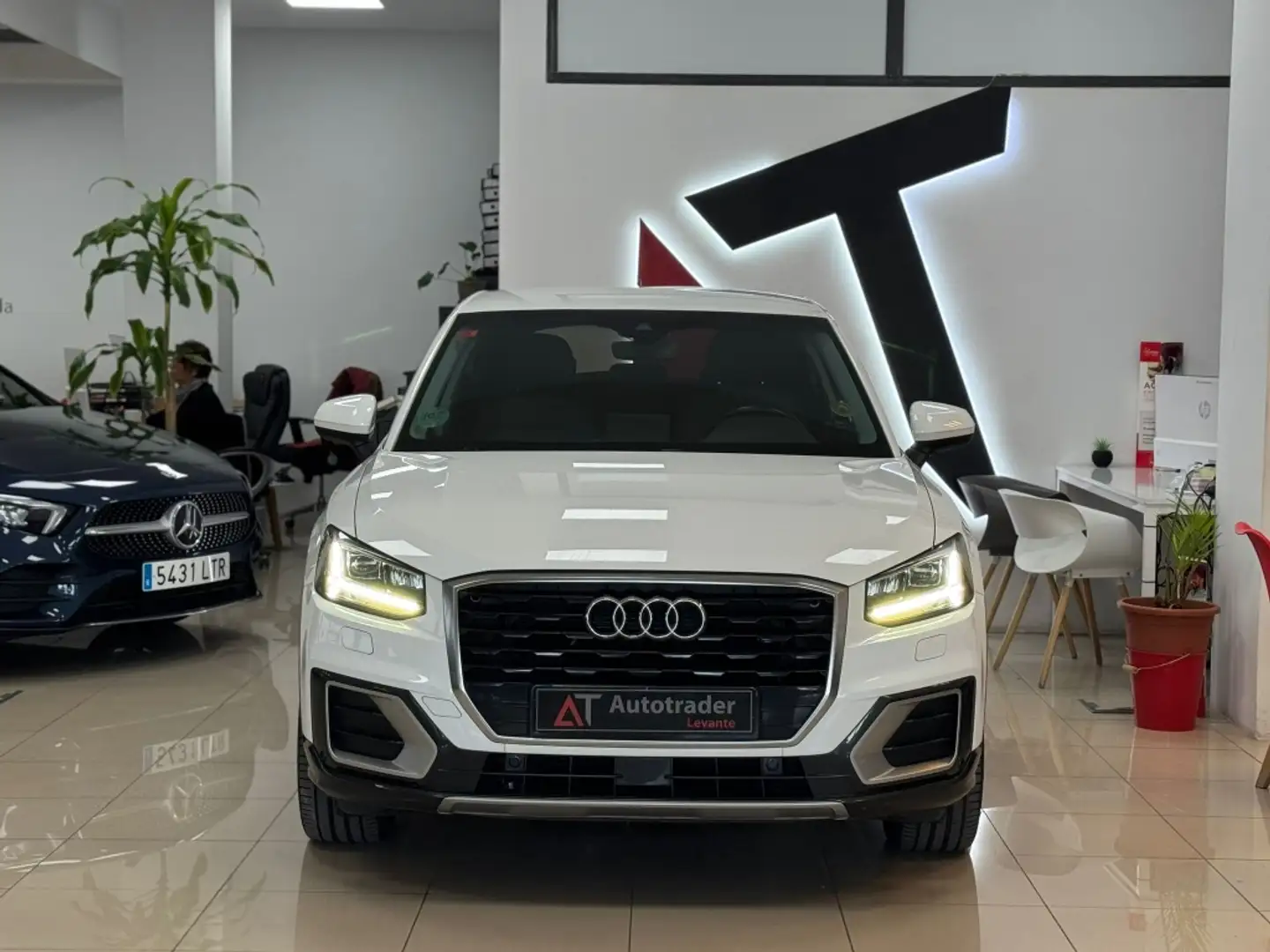 Audi Q2 30 TDI Design 85kW Blanc - 2