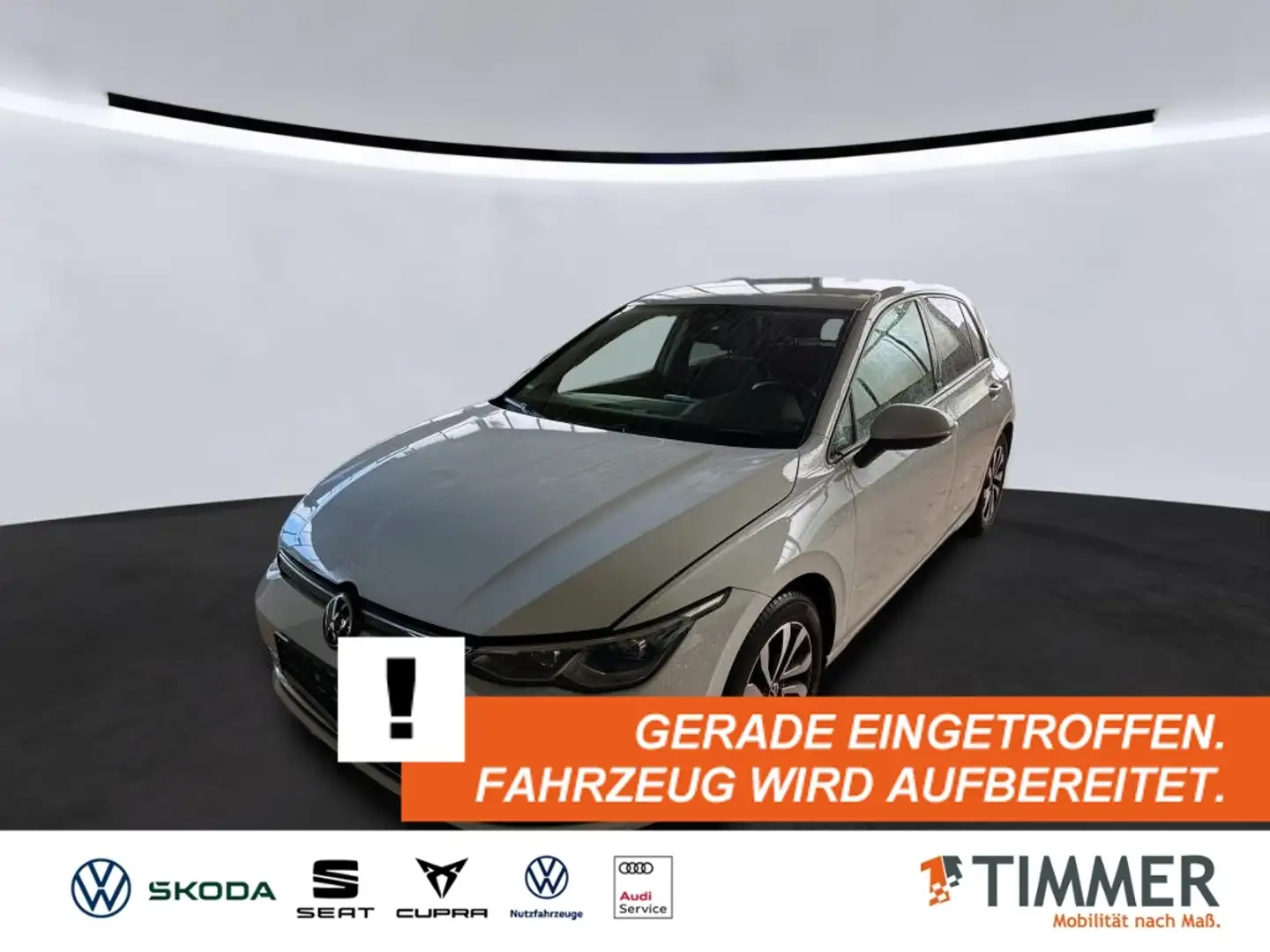 Volkswagen Golf VIII 1.5 TSI ACTIVE +AHK +LED +RKAM +ACC +APP-CON Weiß - 1