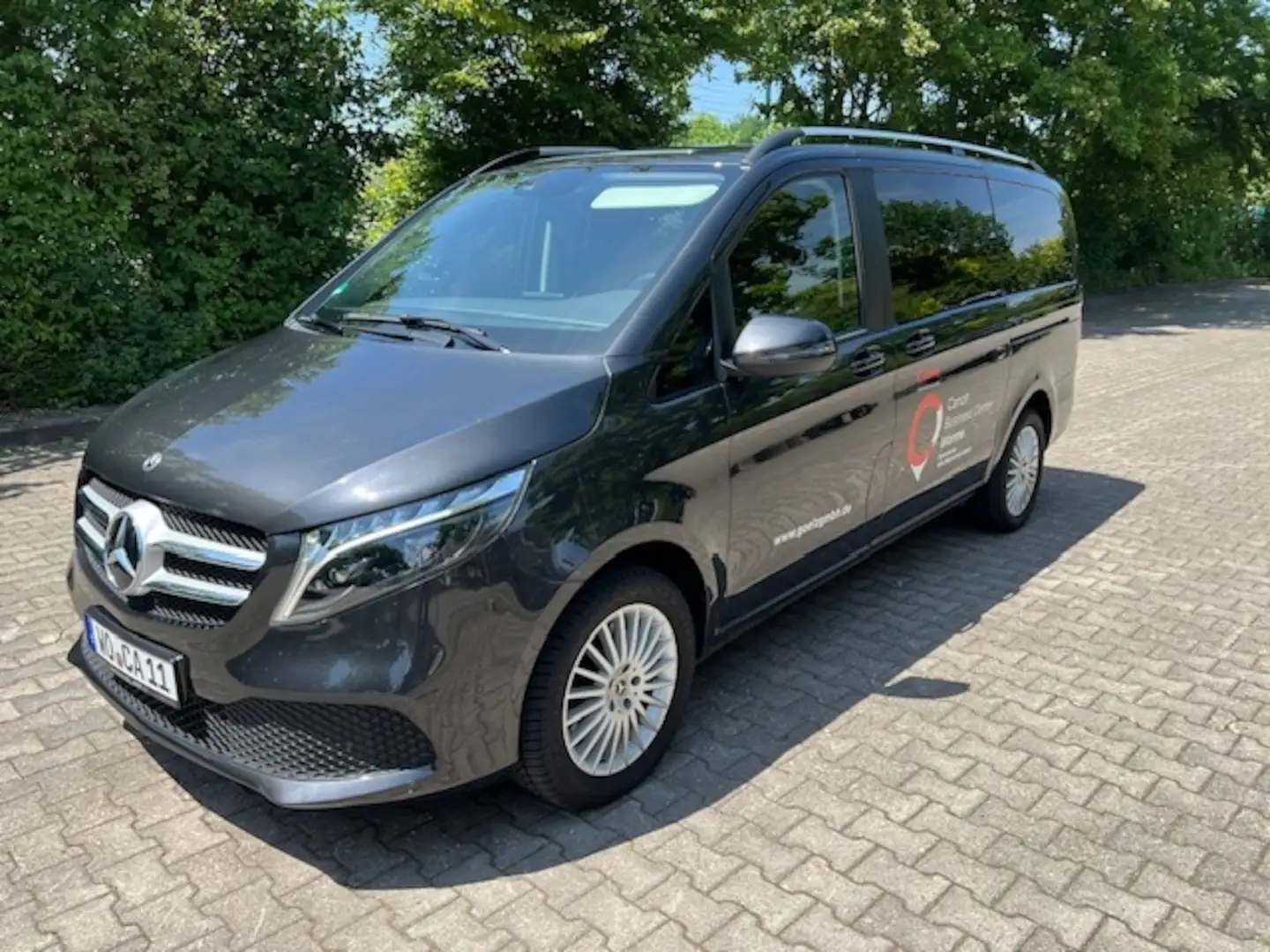 Mercedes-Benz V 220 d EDITION Lang|6 Sitzer Grau - 2