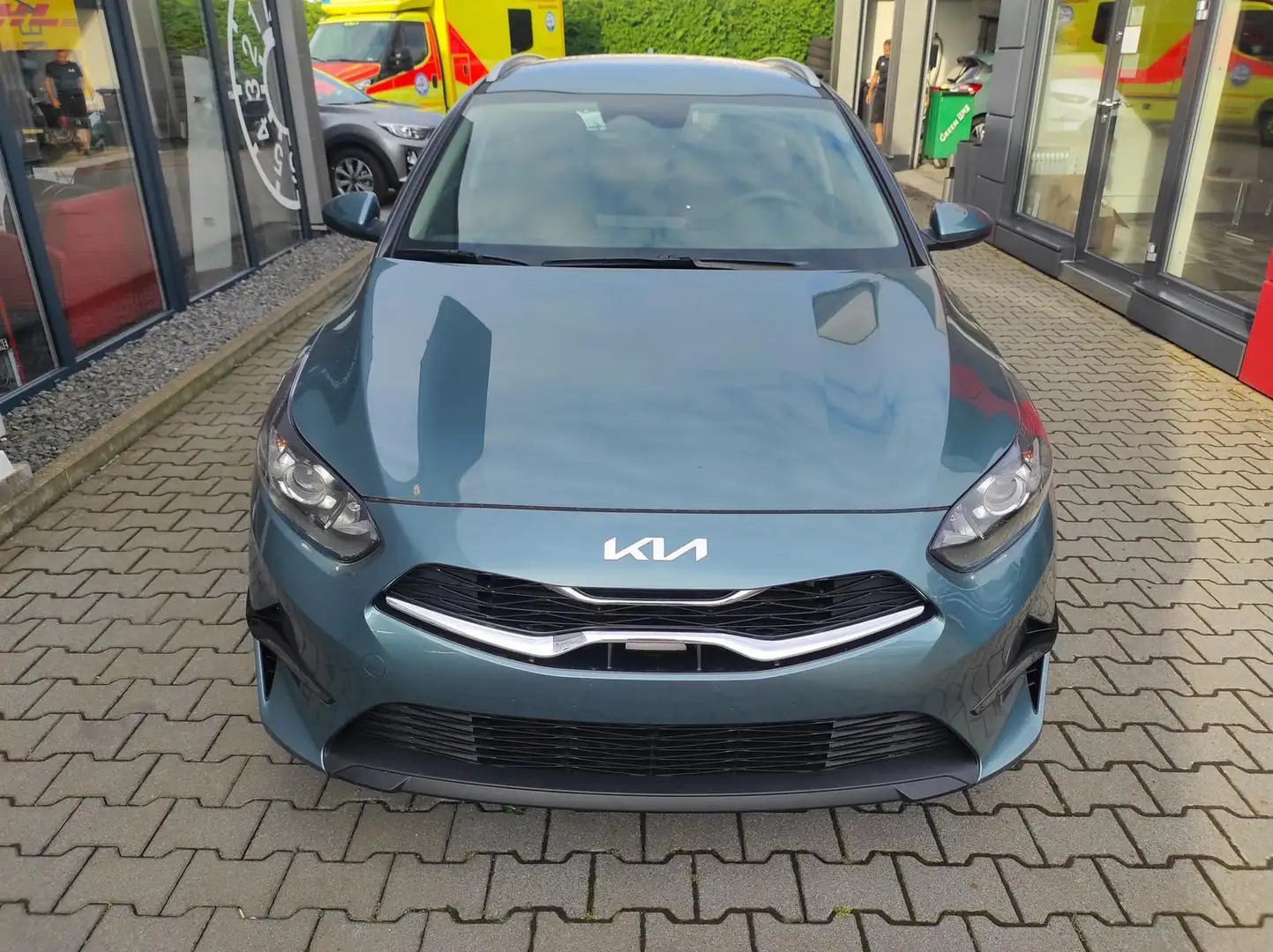 Kia Ceed SW / cee'd SW Sportswagon Spin AT Spin*Navi*Shzg*Lhzg*PDC*Cam... Grau - 2