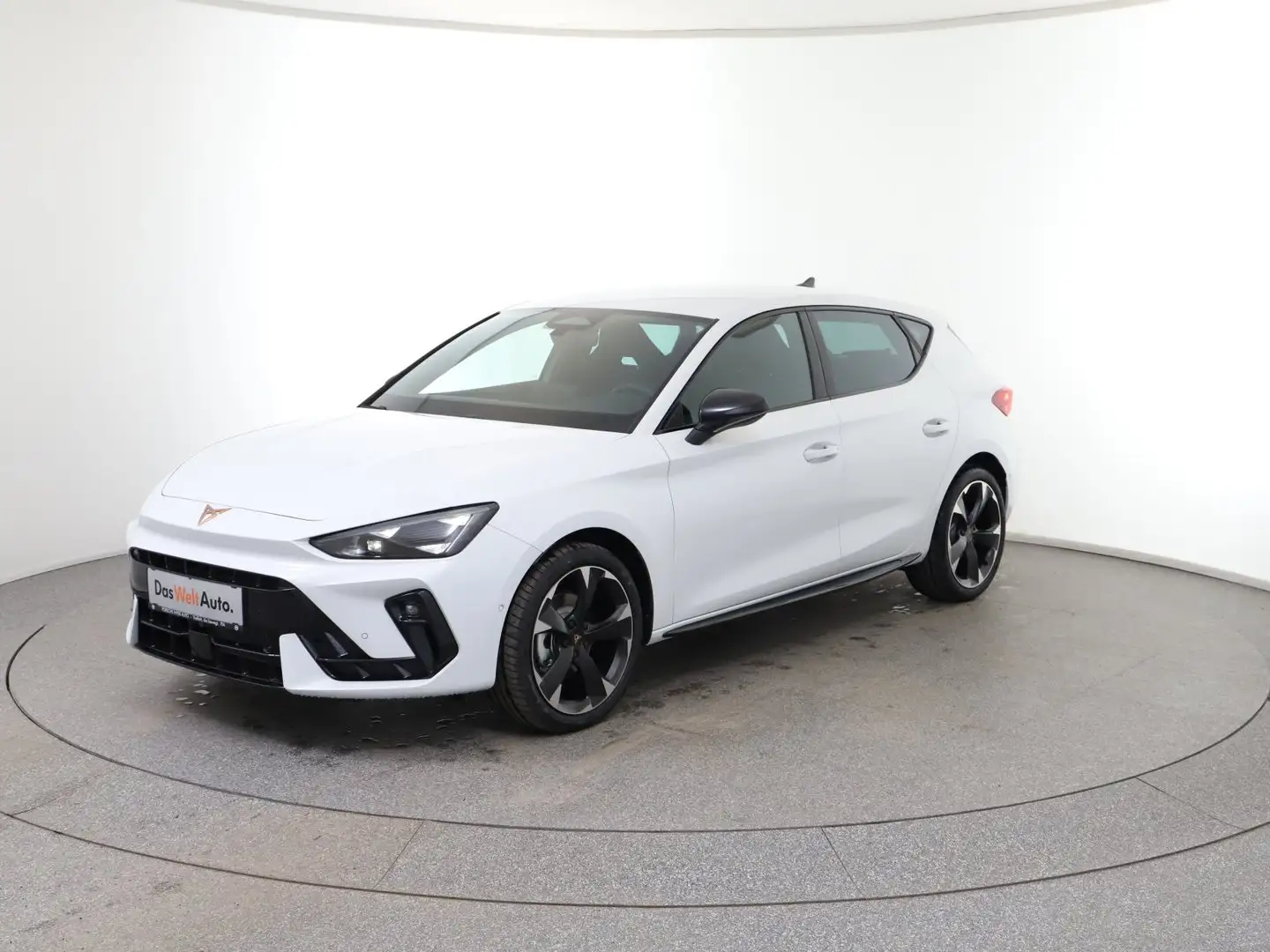CUPRA Leon 1.5 eTSI DSG ACT Weiß - 1
