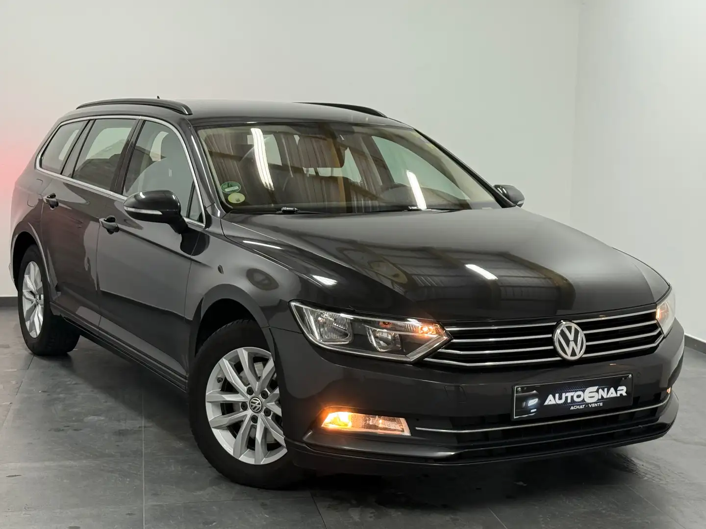 Volkswagen Passat Variant P1.6 CR TDi Euro6b - Carnet - CarPlay - Camera Noir - 1