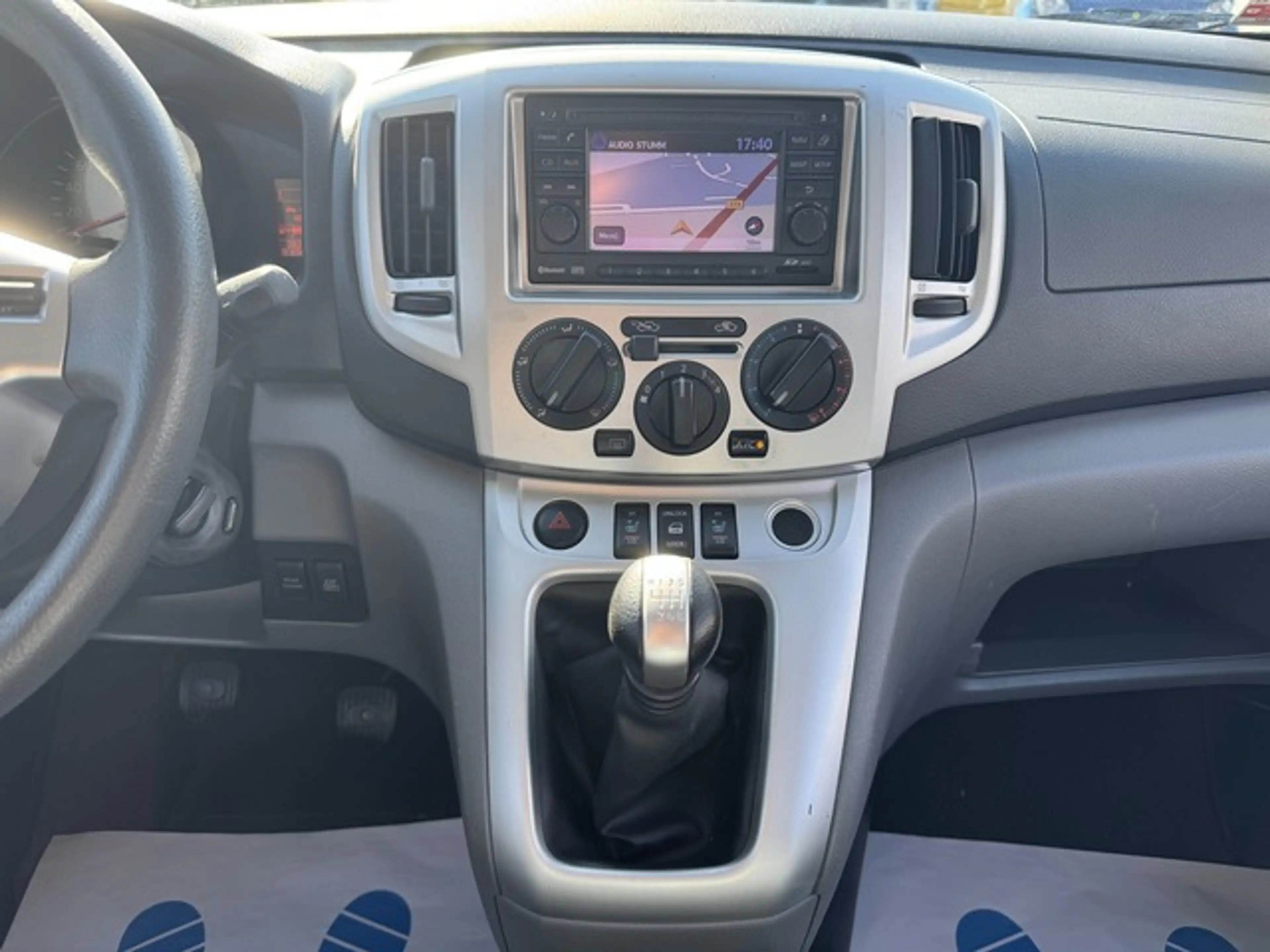 Nissan Evalia 1.5 dci Premium 7-Sitze+Navi+RFK+ — photo 11