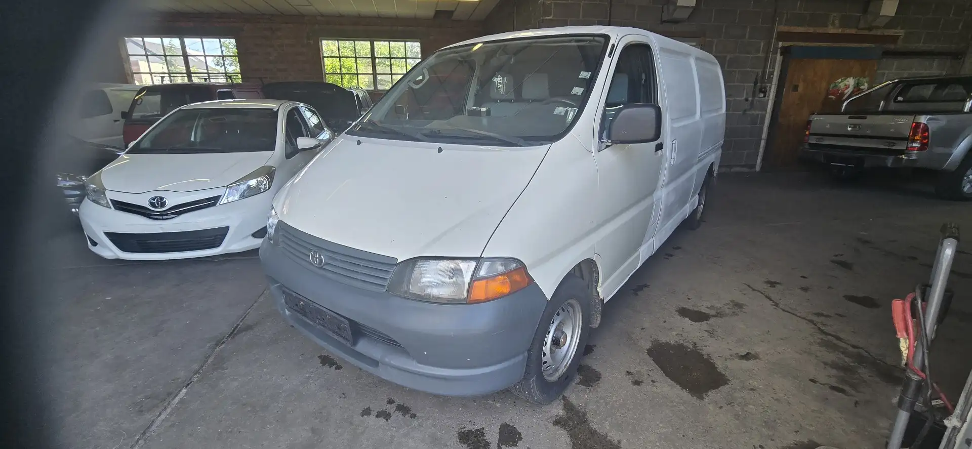Toyota Hiace TD Lang chassis. airco - 1