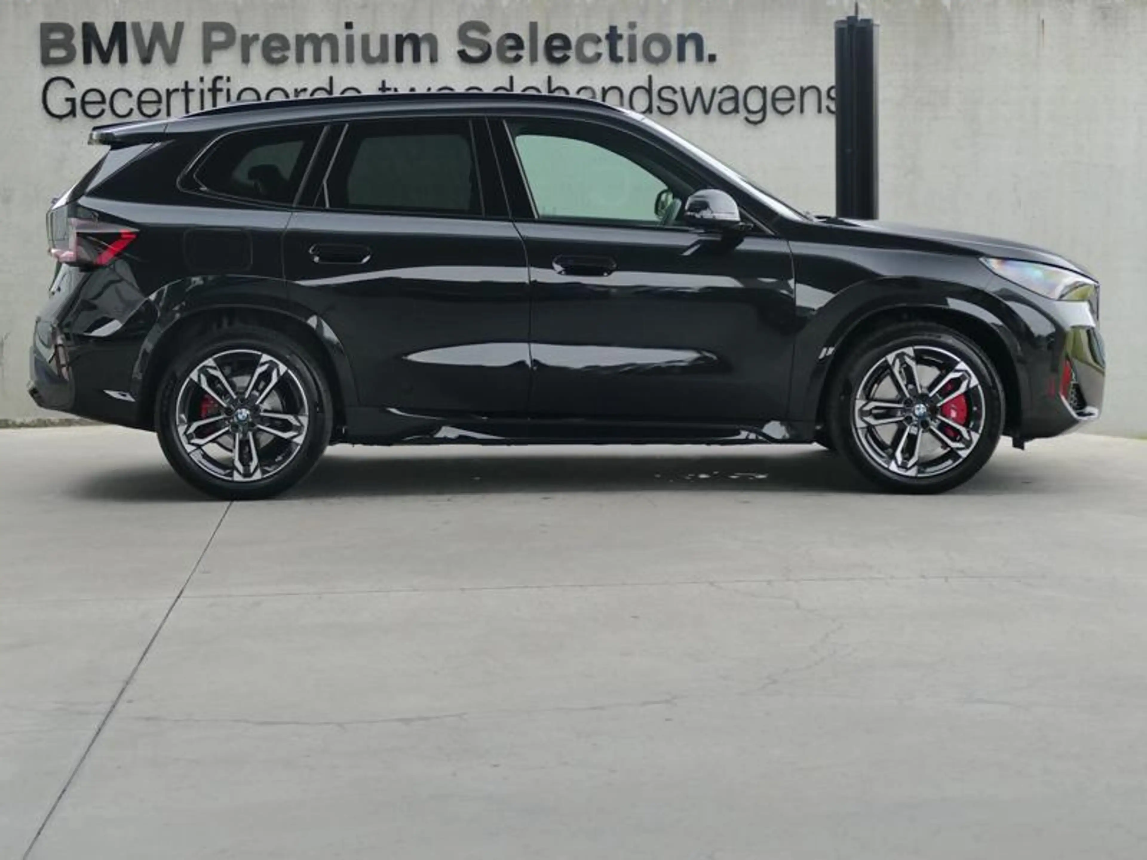 BMW X1 eDrive20 M Sport PRO | PANO | — photo 3