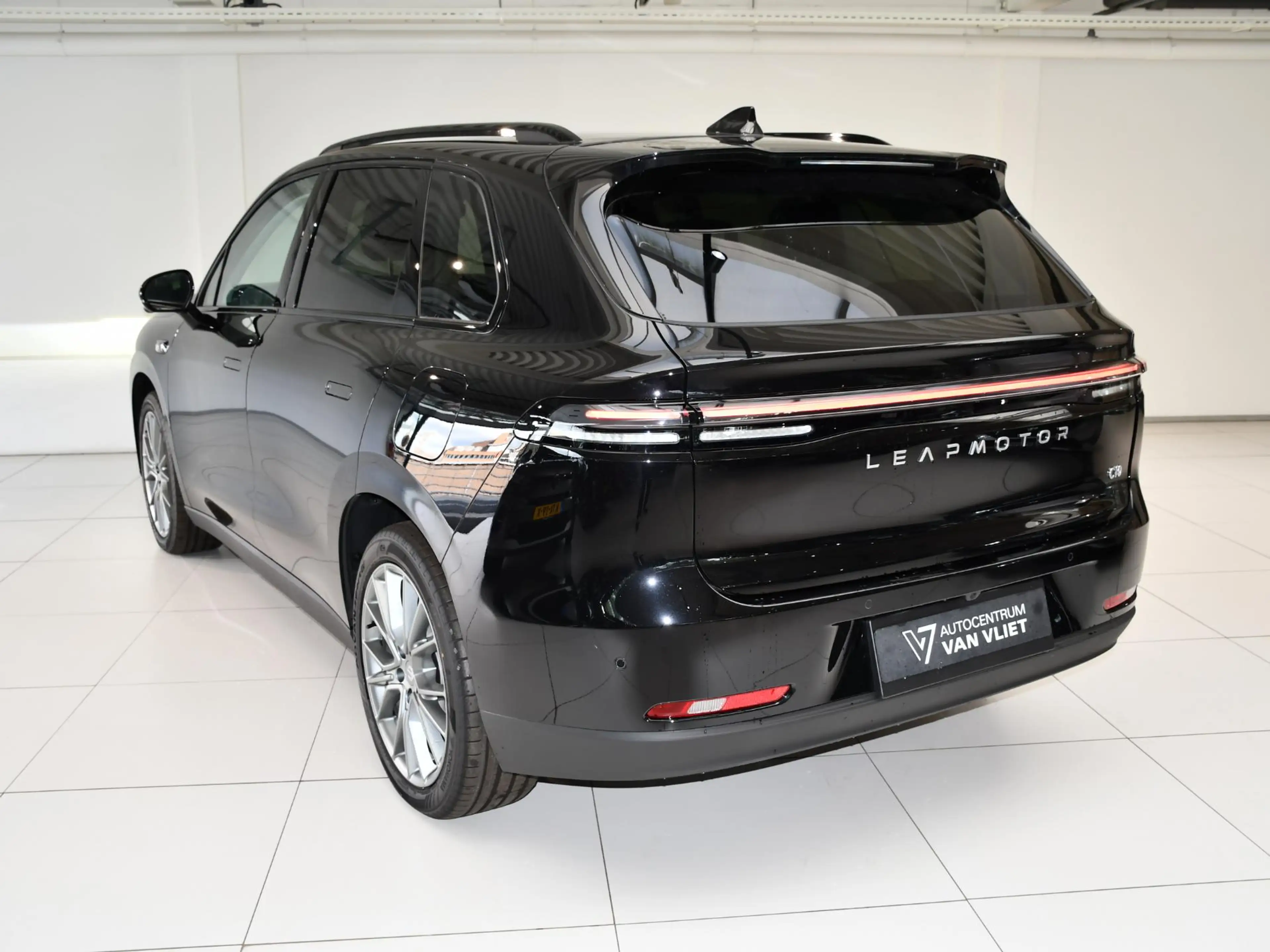 Leapmotor C10 Design ProMax 81.9 kWh Voorraad — photo 2