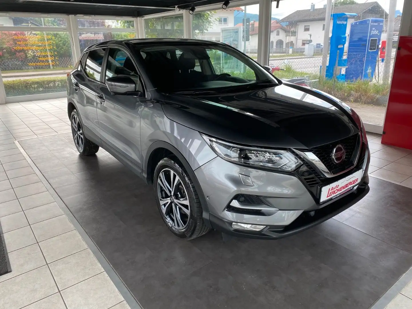 Nissan Qashqai N-Connecta Gris - 1
