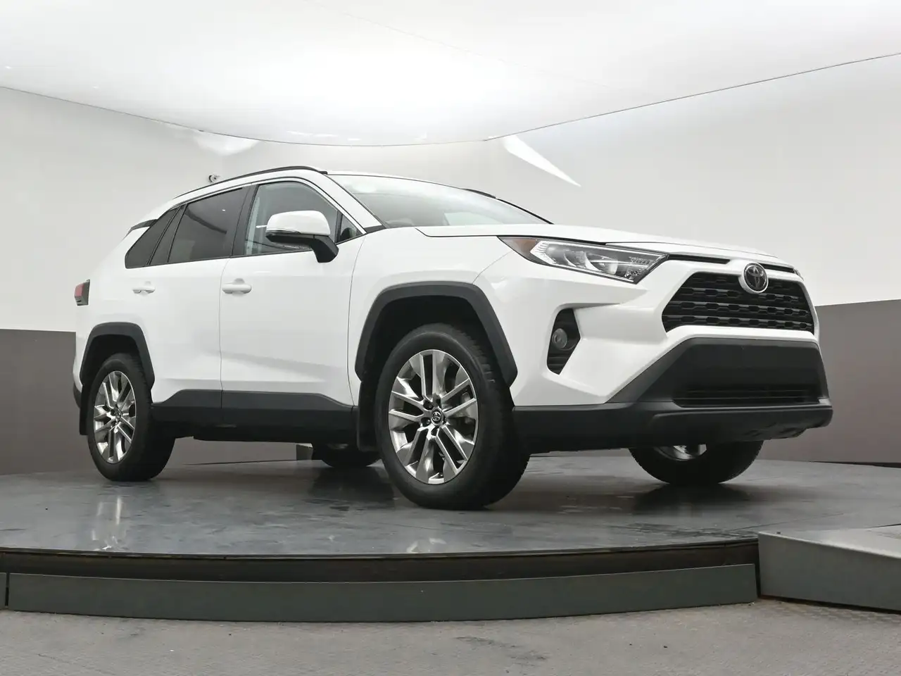Toyota RAV 4 photo Toyota RAV 4